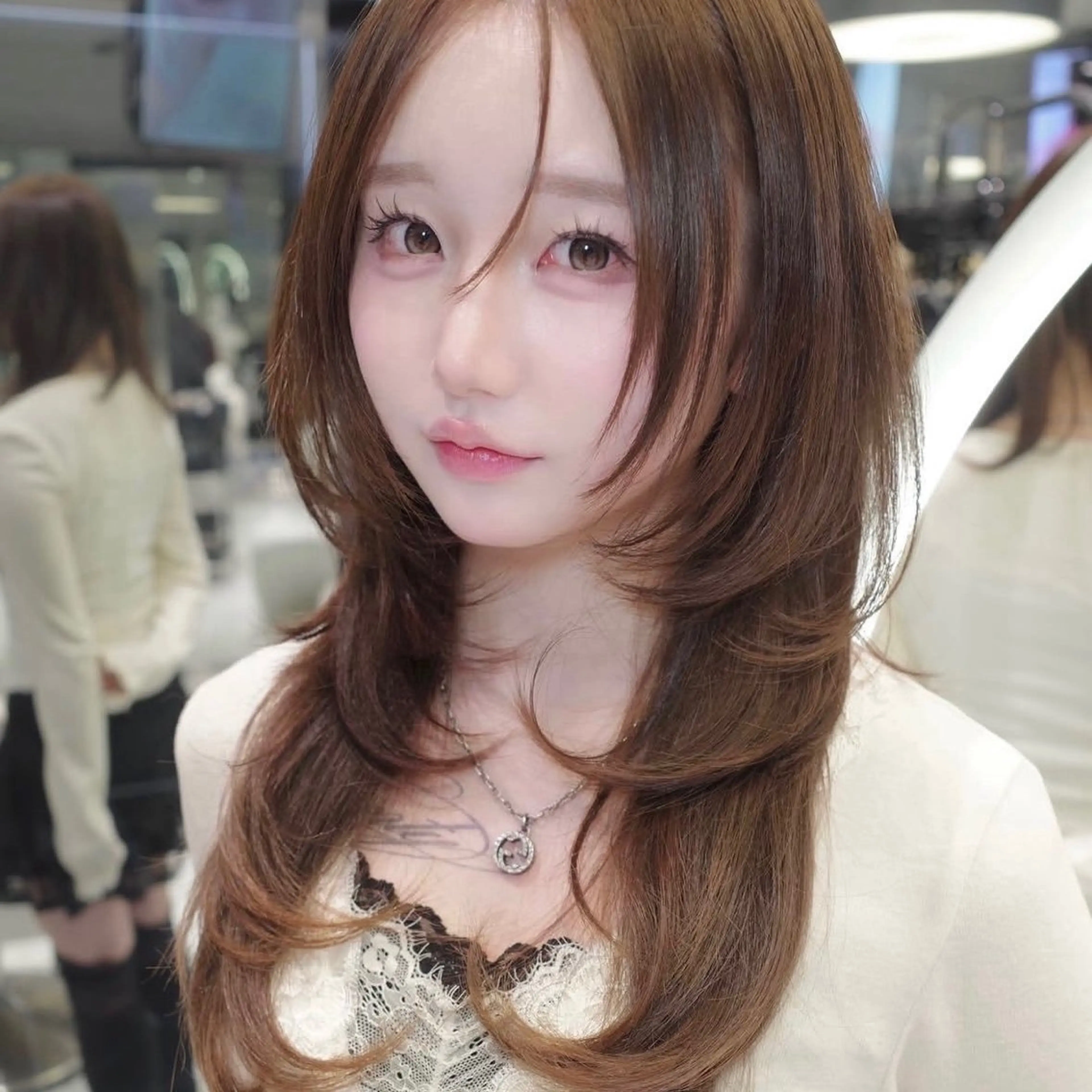 ロング くびれヘア 顔周りカット ハイレイヤー 韓国風ヘア レイヤーカット カット ヘアカラー トリートメント がわ/ハイレイヤー /ハイトーンカラーのヘアスタイル