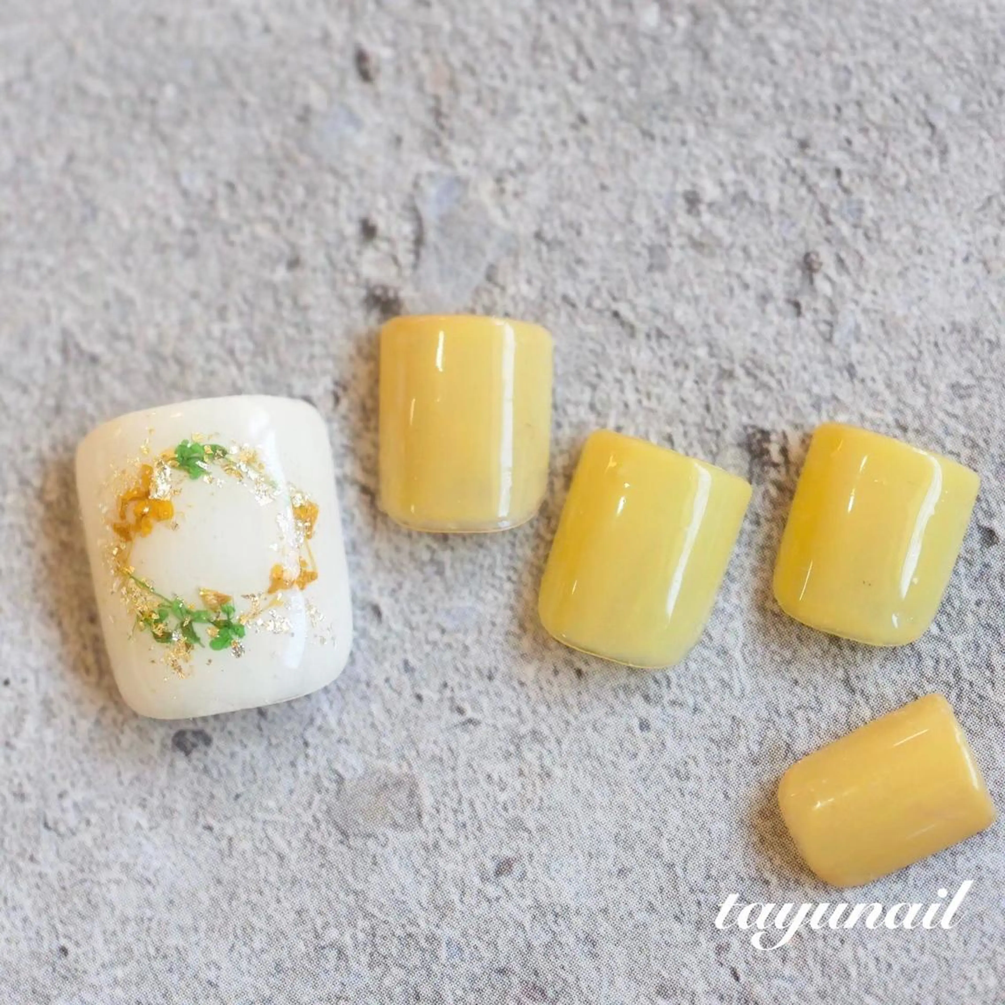 ネイル アートネイル ブルー フットネイル ジェルネイル ワンカラーネイル ネイルサロン・ネイルスクール　たゆnail所属・ネイルサロン 【たゆnail】のネイルデザイン