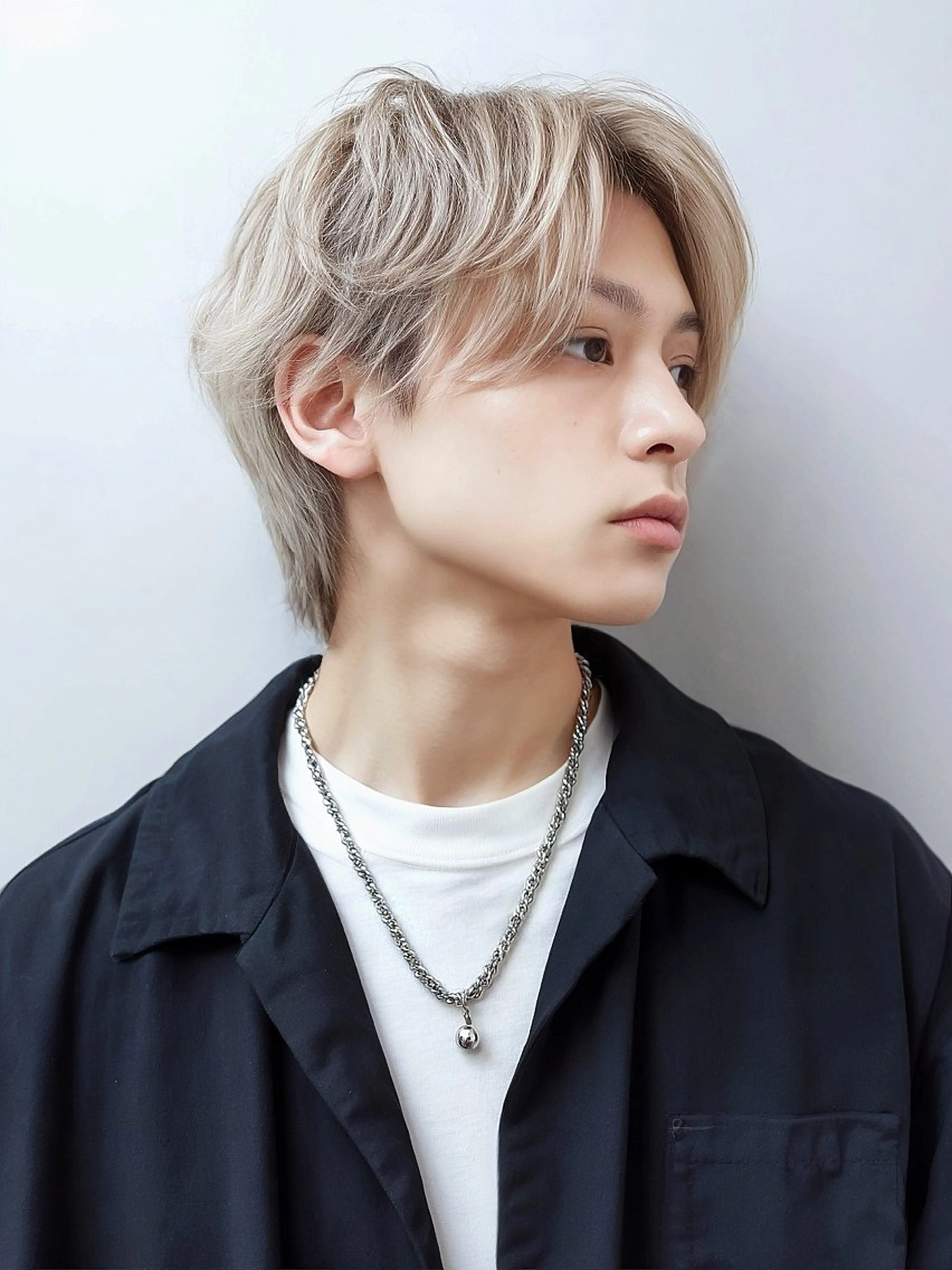 メンズカット+ブリーチ1回ダブルカラー+髪質改善トリートメントの写真