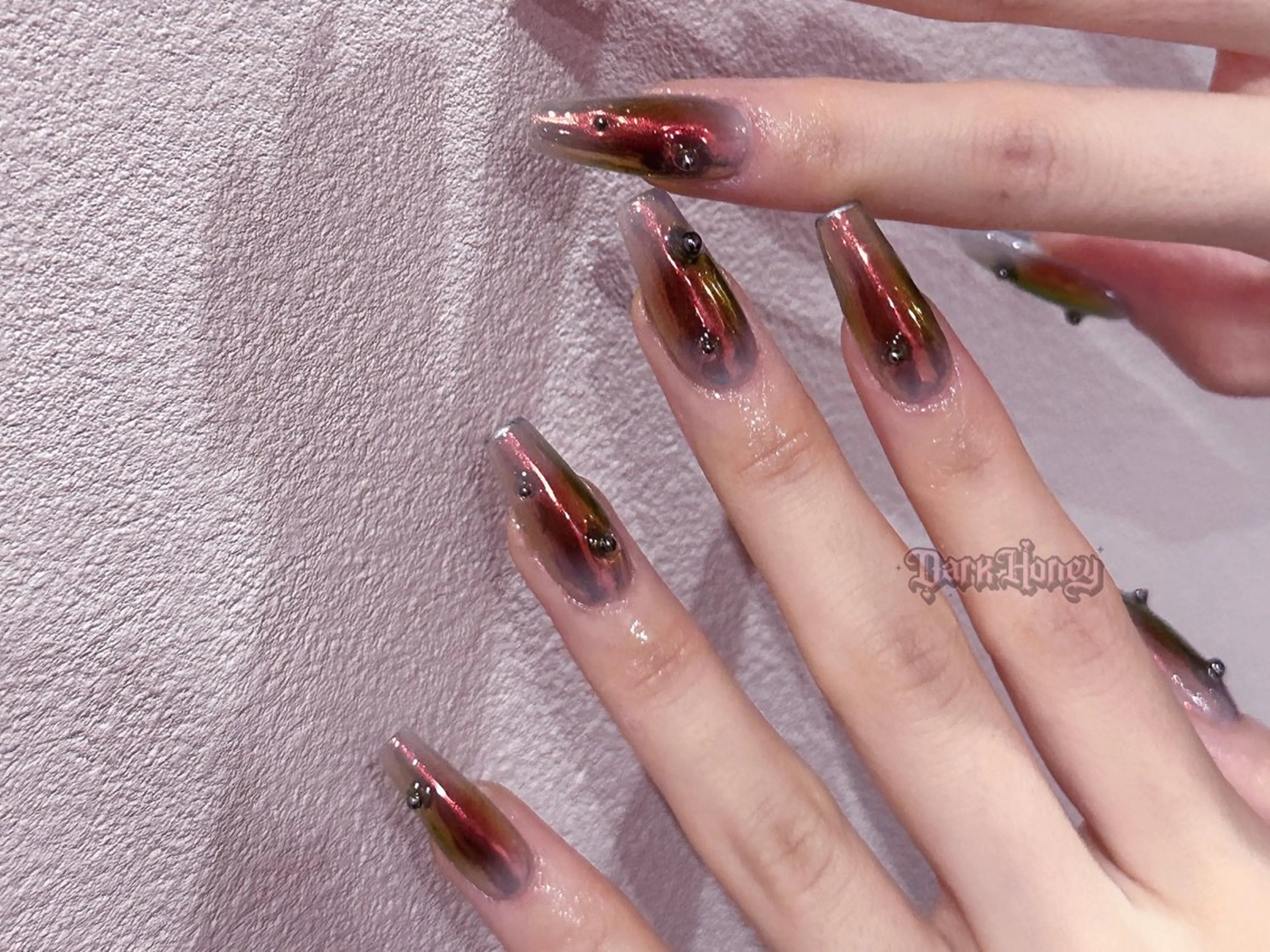 ネイル Dark honey スカルプ専門原宿店のネイルデザイン