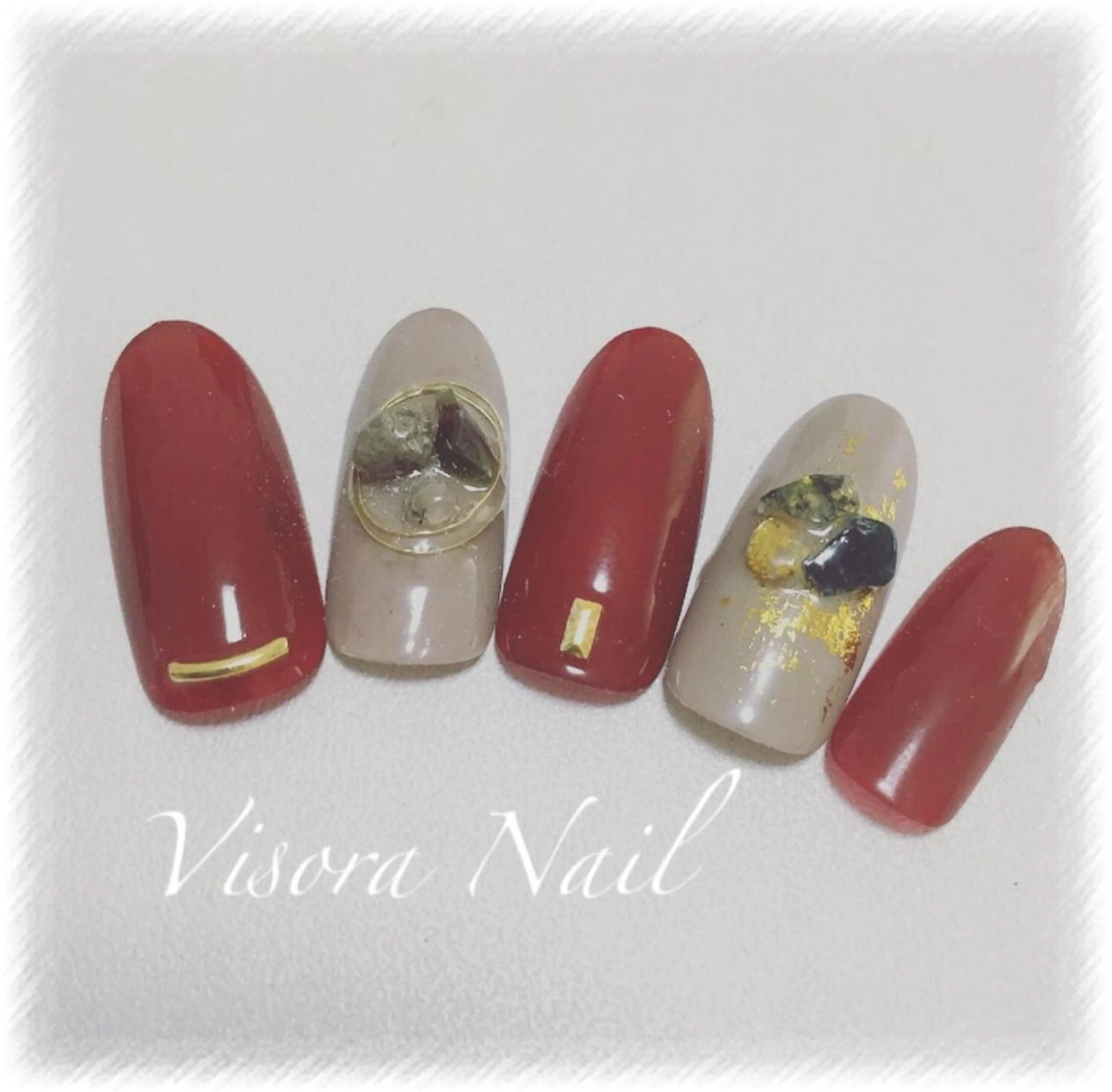 ネイル 美SORA ～ｳﾞｨｿﾗ～のネイルデザイン