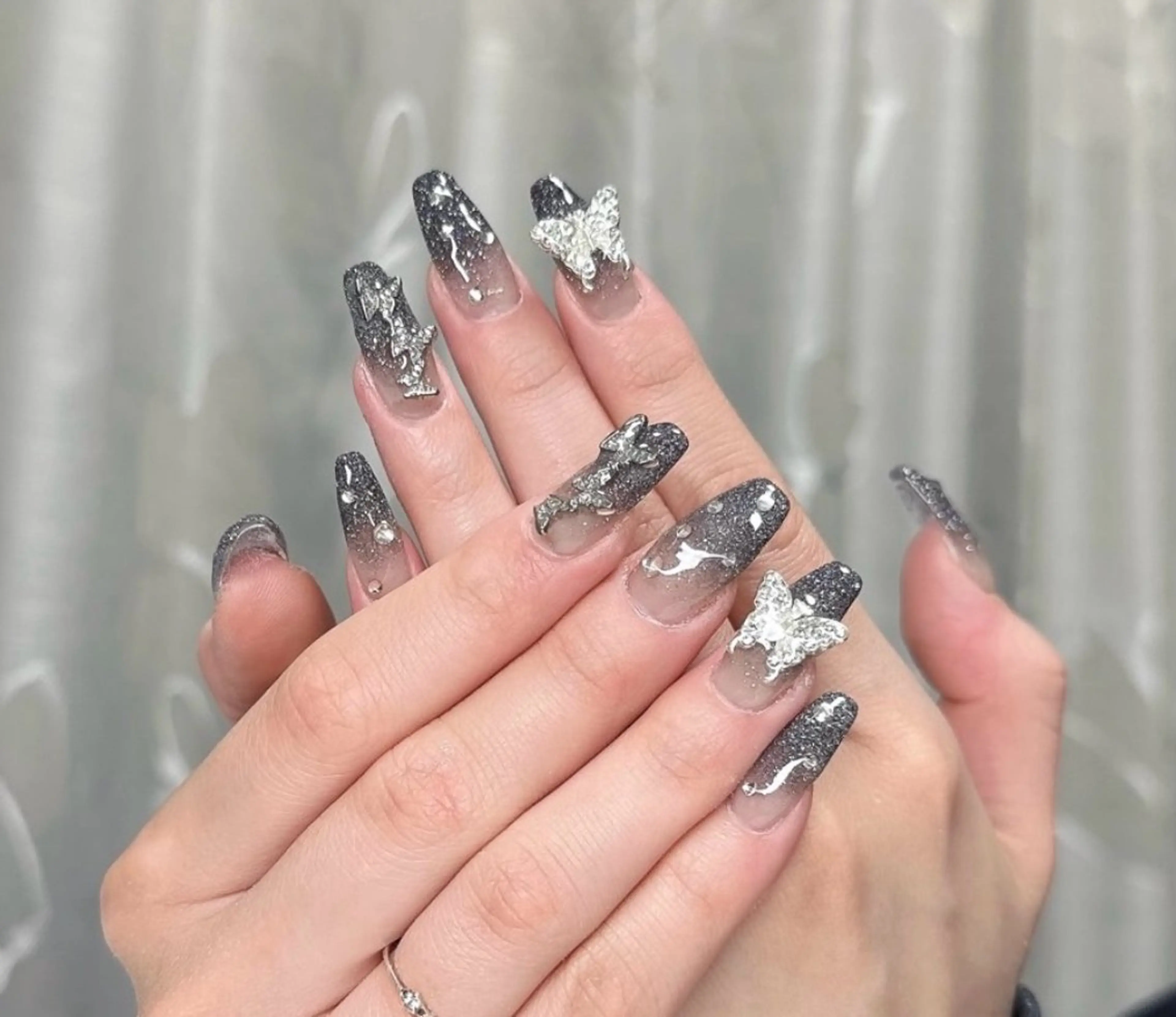 ネイル ハンドネイル はな💎ネイル ワンホン、長さ出しのネイルデザイン