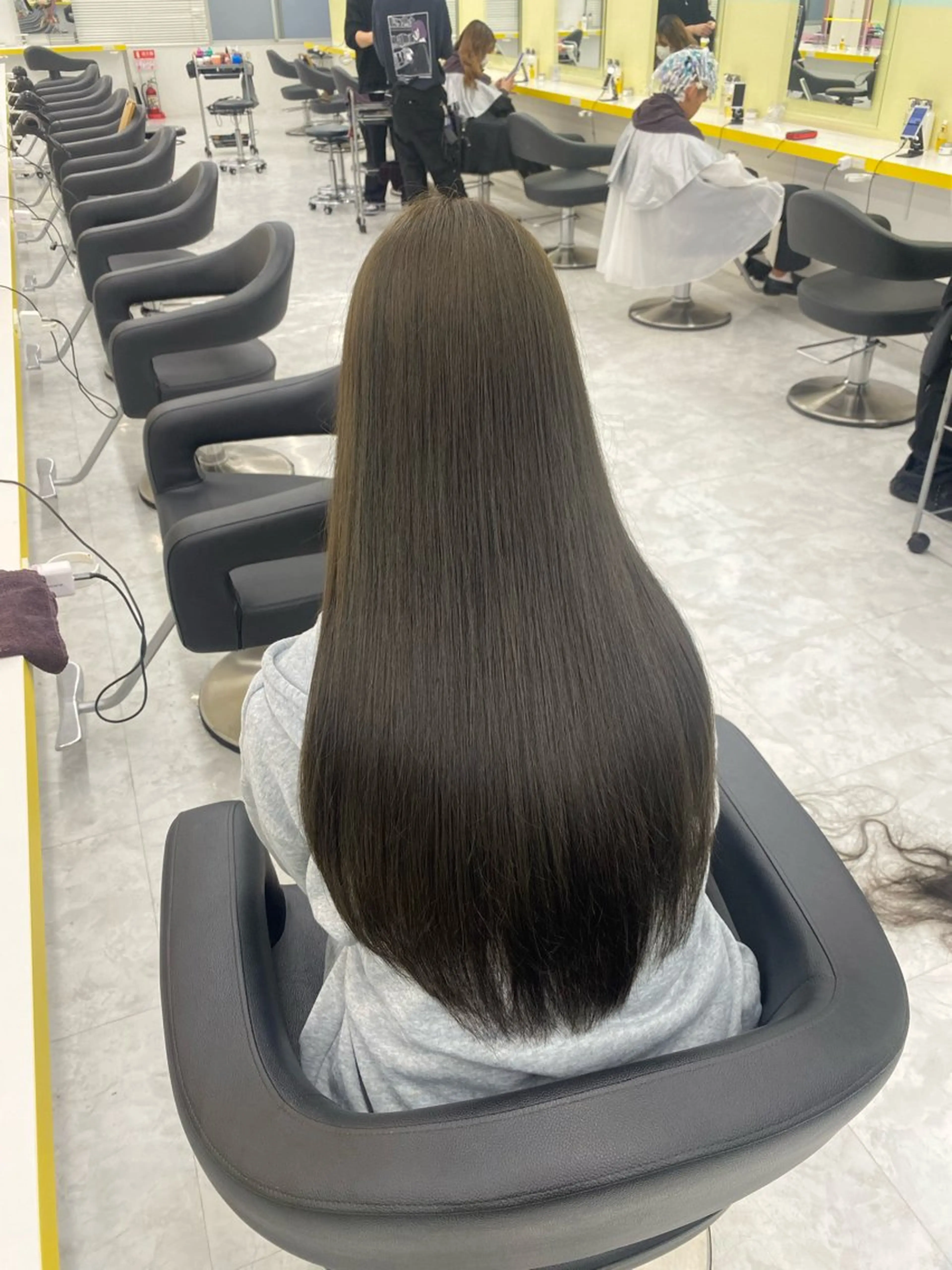 ミディアム カラー パーマ ヘアアレンジ メンズ キッズ グレージュ オリーブグレージュ オリーブグレー 💖横浜ブリーチなし 💖MIHOのヘアスタイル