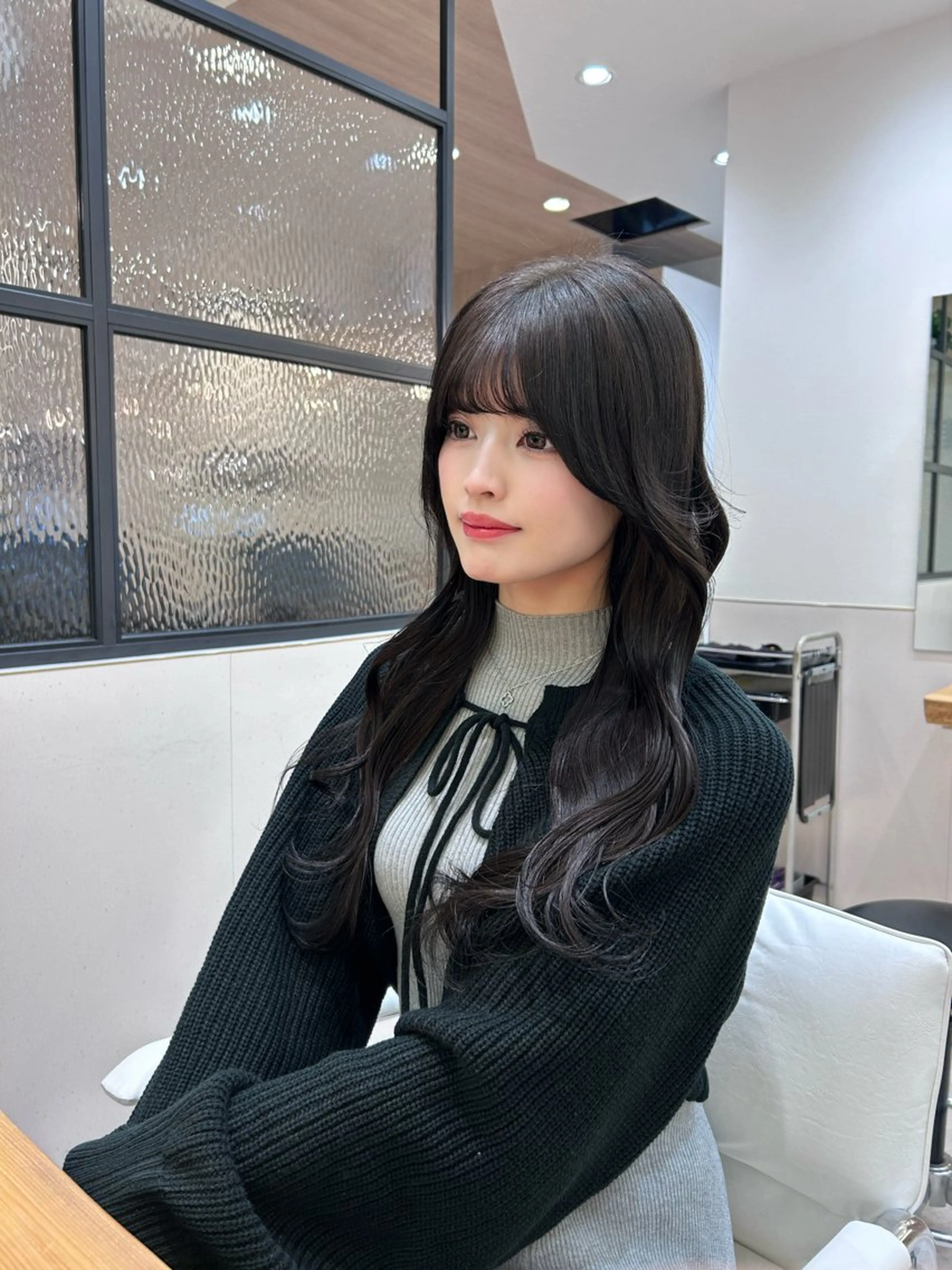 お出かけ前や大事な日の前に♪前髪カット＋コテ巻きセット仕上げ🌟の写真