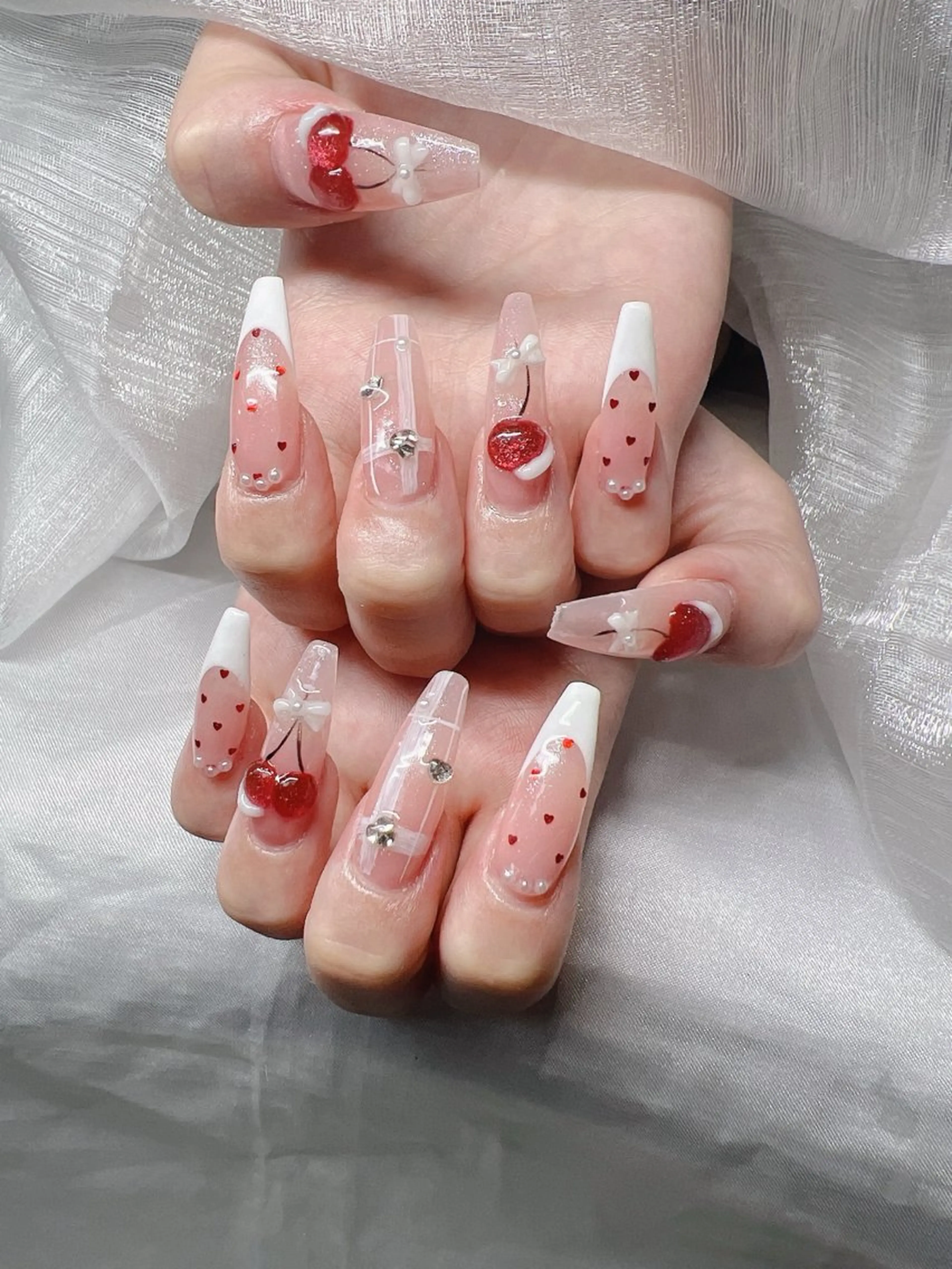 ネイル 長さ出し グラデーション 卒業式 キラキラネイル マグネットネイル ハンドネイル Lee Nailsのネイルデザイン