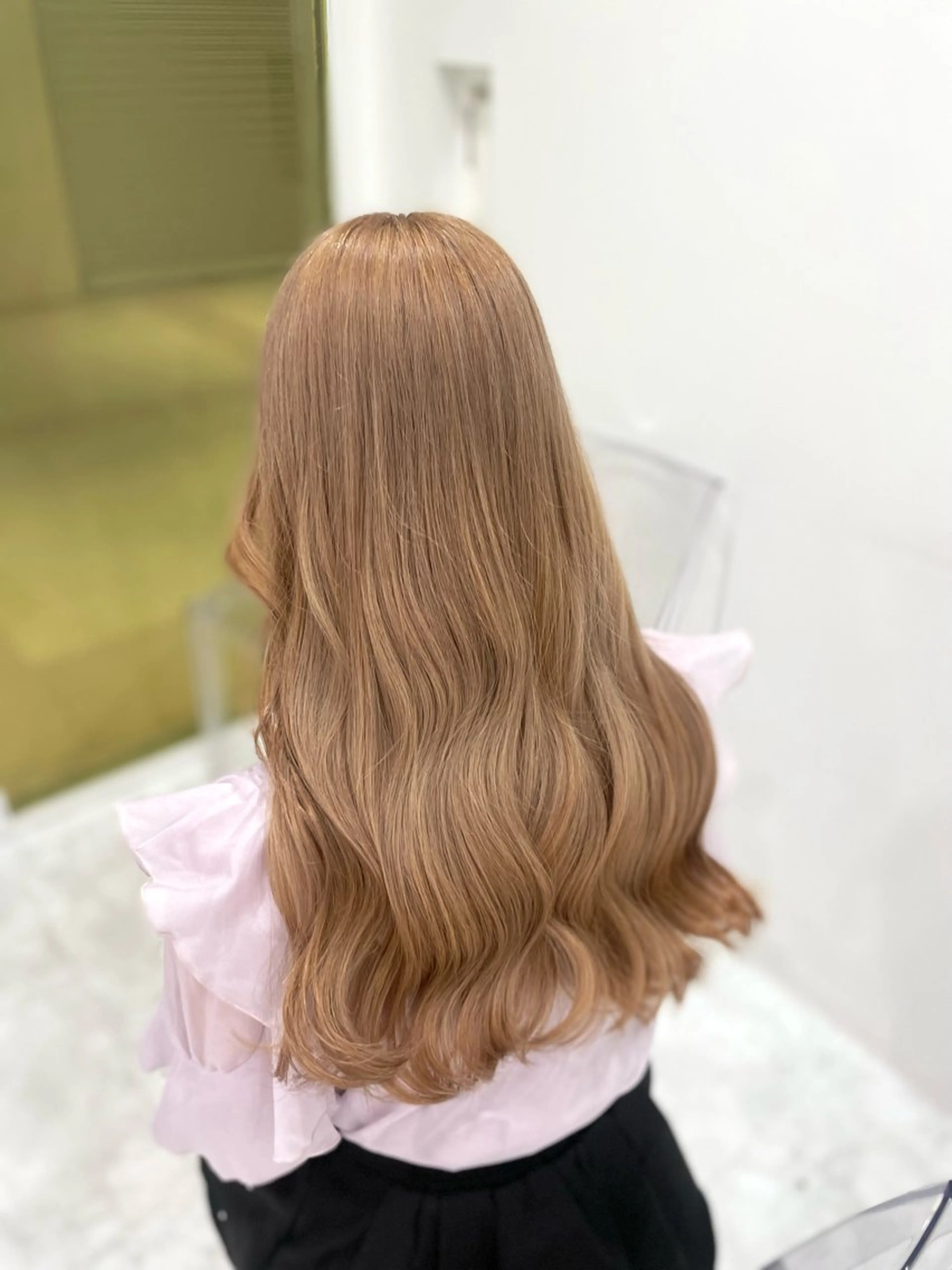 ロング カット ヘアカラー トリートメント ヘアセット 艶髪ハイトーンカラー 渋谷🎀ririkaのヘアスタイル
