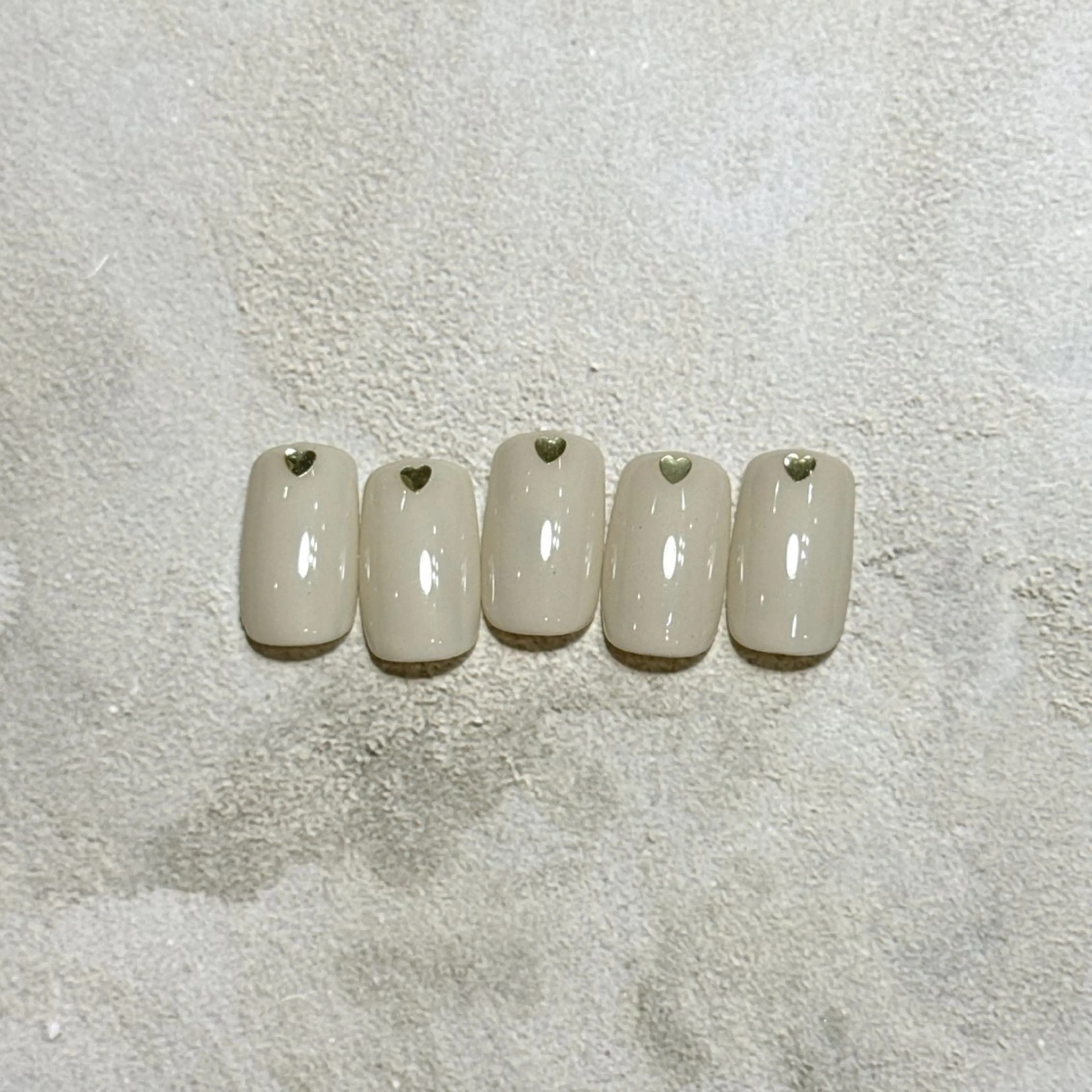 ネイル novem Manamiのネイルデザイン