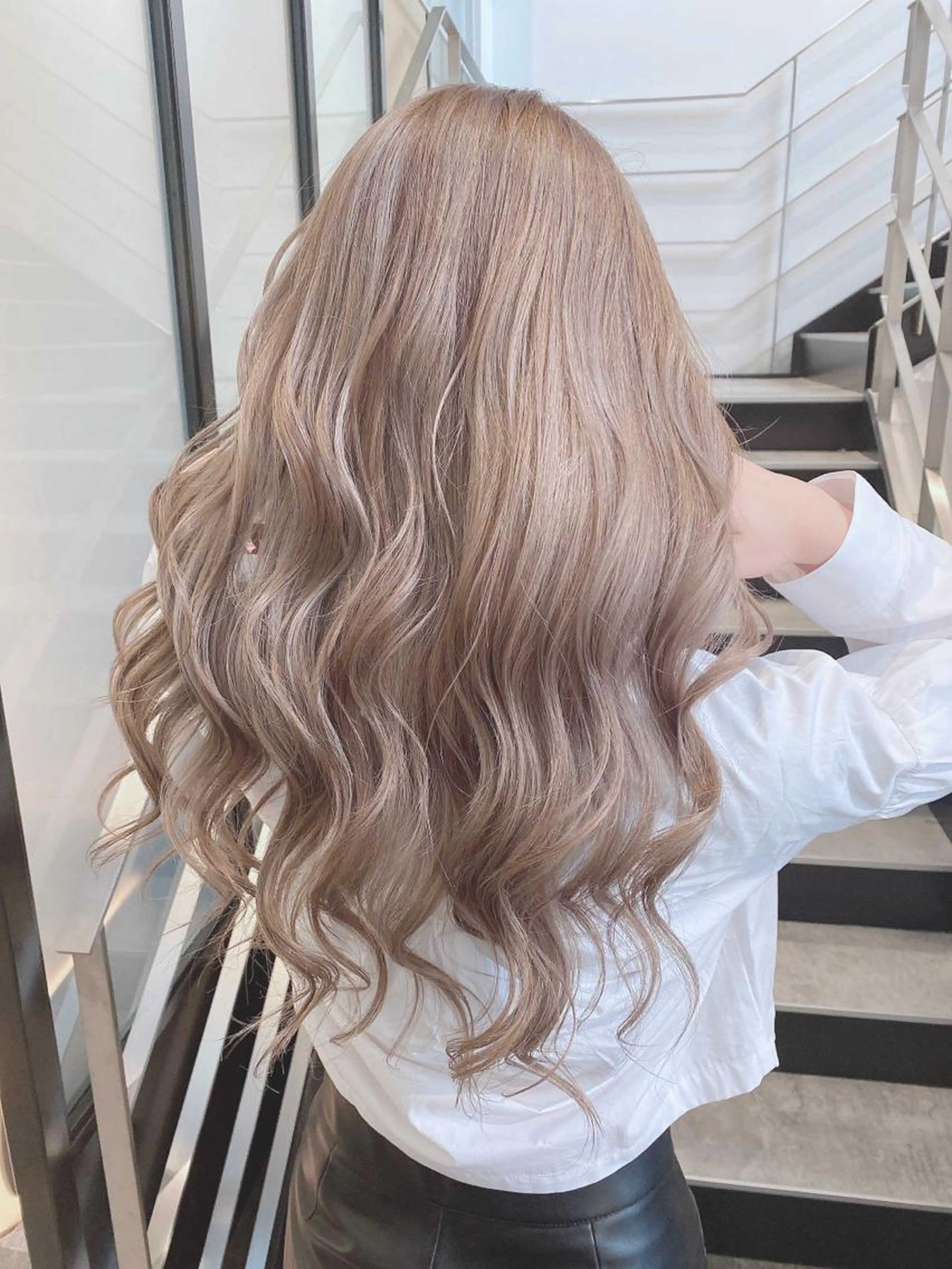 ご新規様限定【エクステ初めての方にオススメメニュー】ヘアカラー & シールエクステ40本の写真