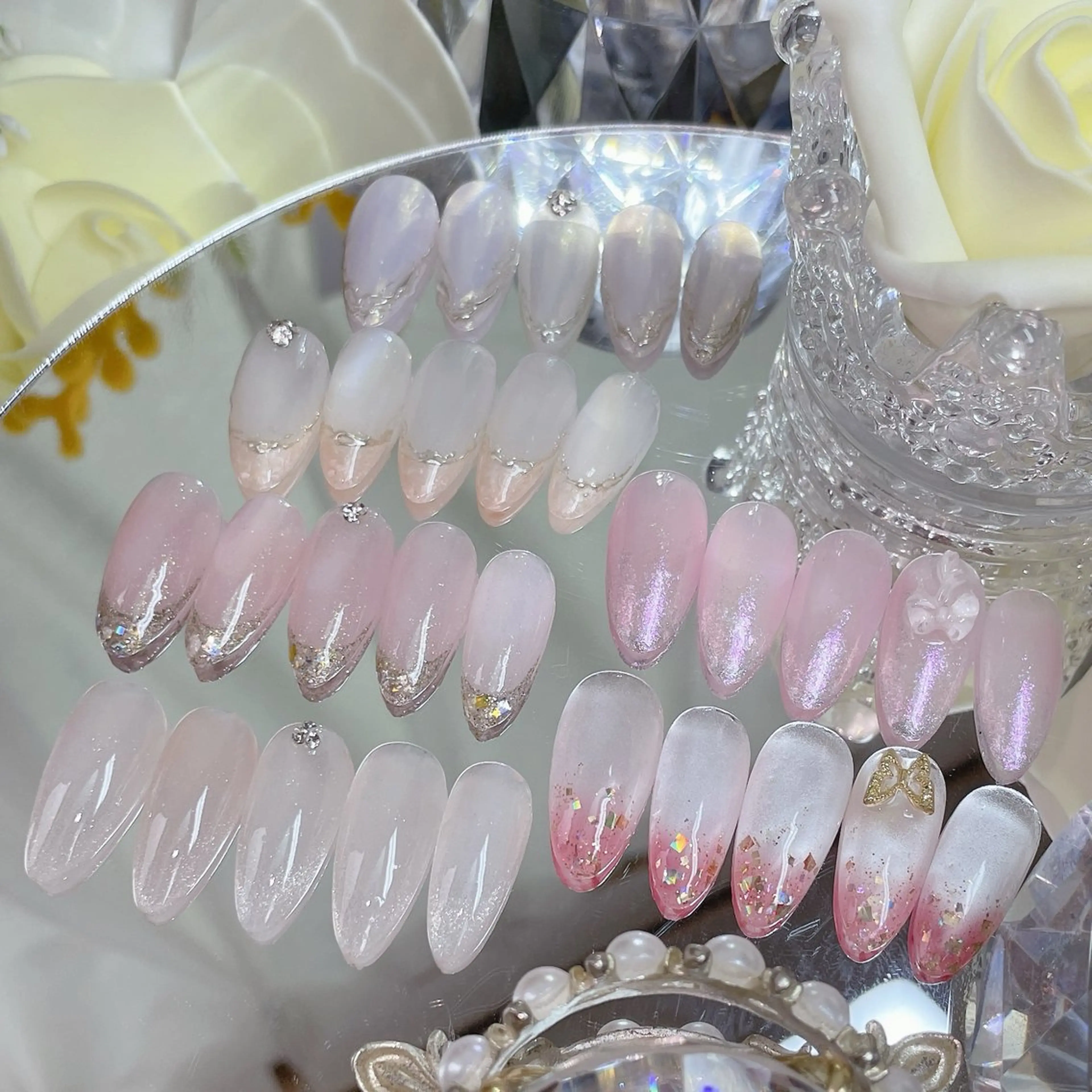 ネイル アートネイル オーロラネイル チークネイル 長さ出し フラッシュネイル misun_ nailのネイルデザイン