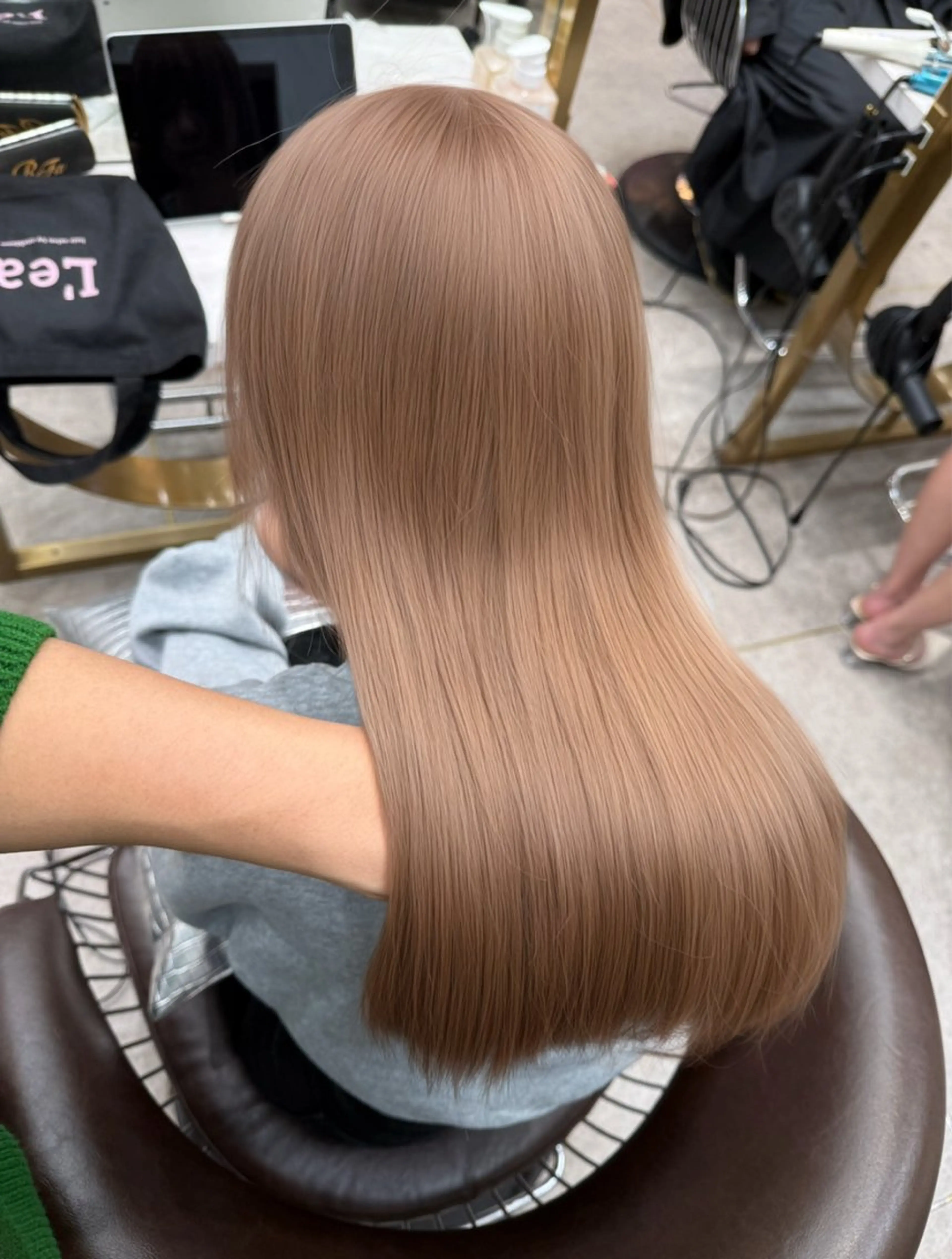 カラー カット ヘアカラー トリートメント レイヤーダブルカラー KYONのヘアスタイル