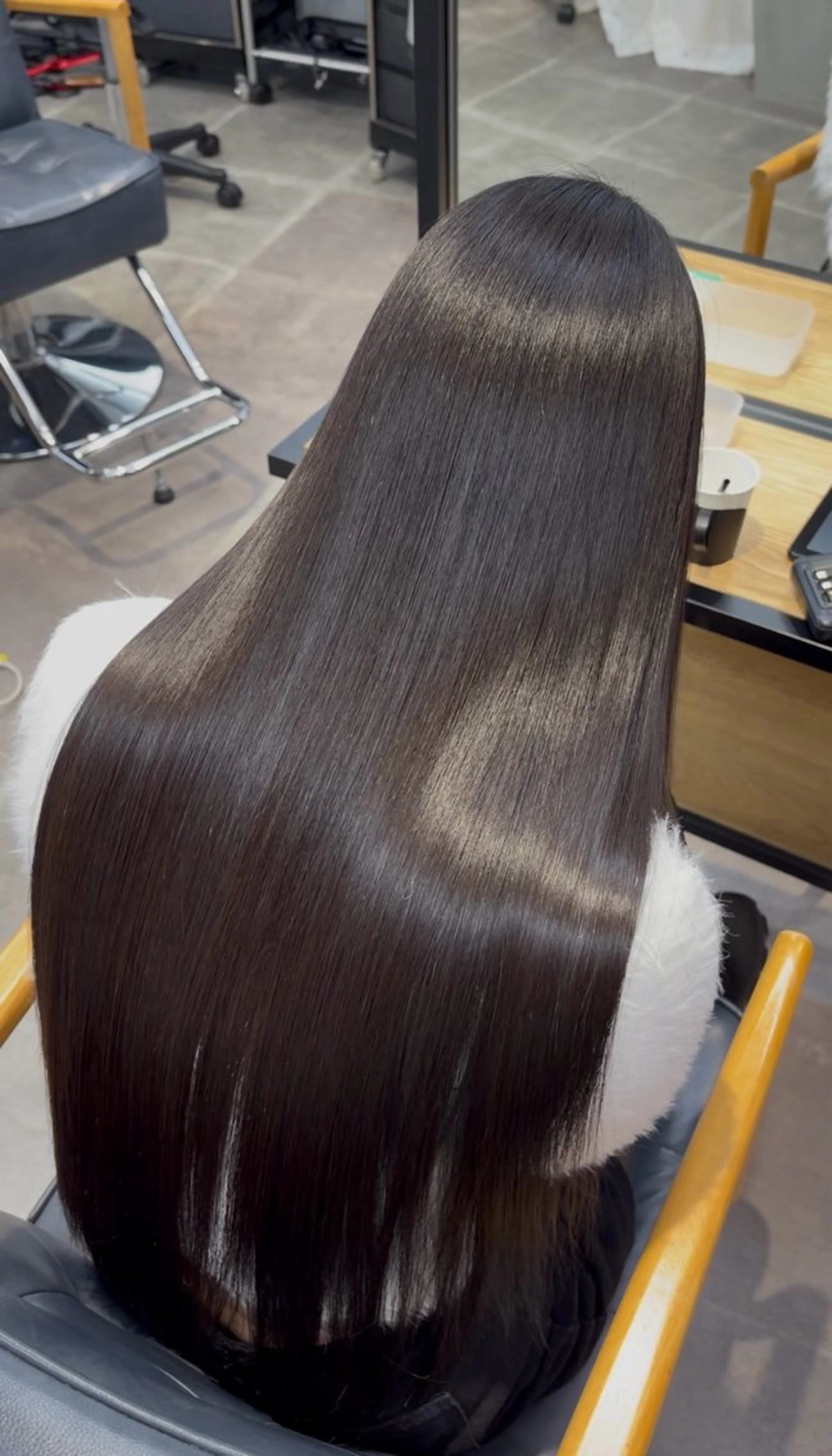 【 癖毛の方必見‼️ 】 カット＋カラー＋髪質改善ストレート✨の写真