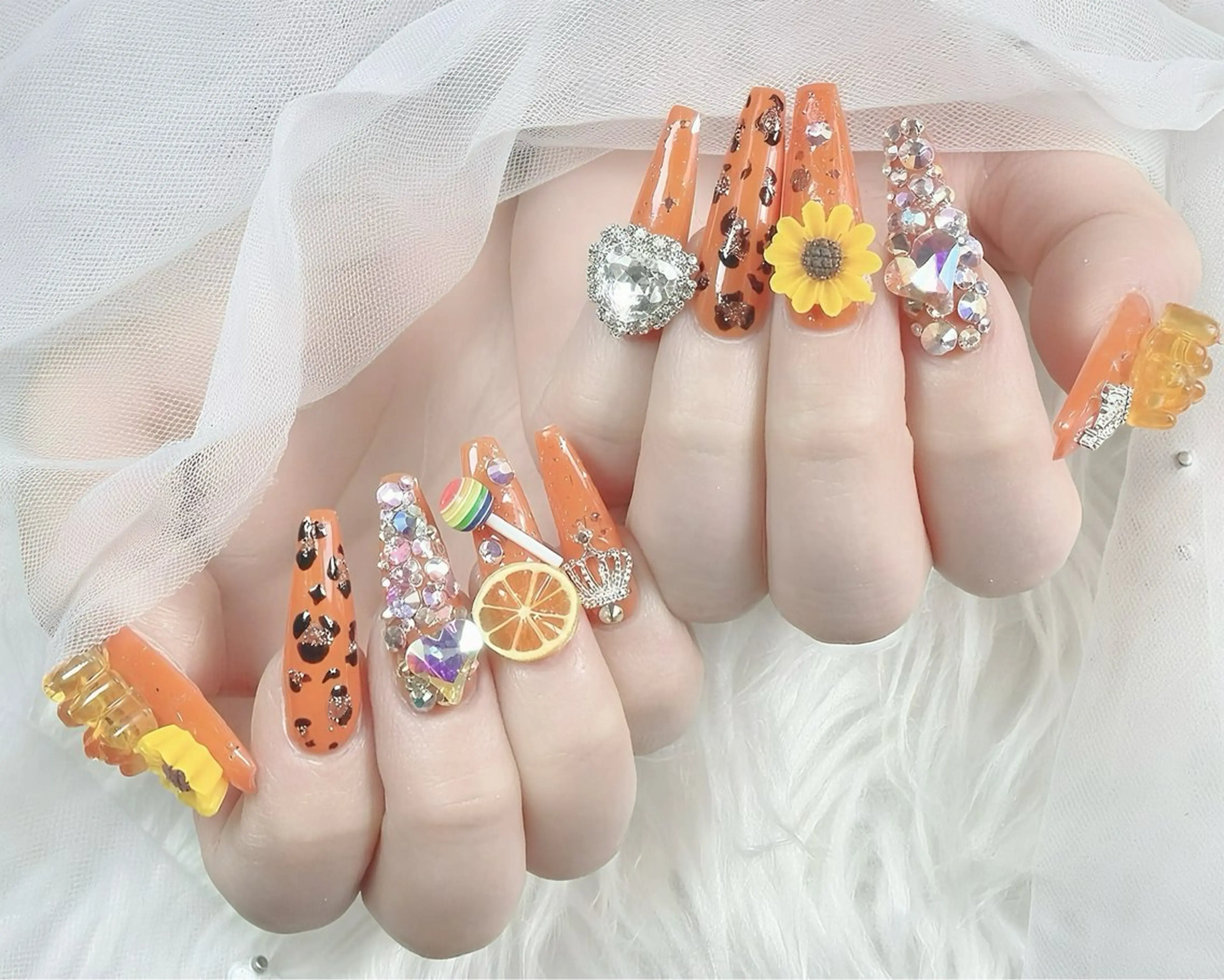 ネイル アニマル柄 夏ネイル ハンドネイル ハンドケア Gote Kawa nail salonのネイルデザイン