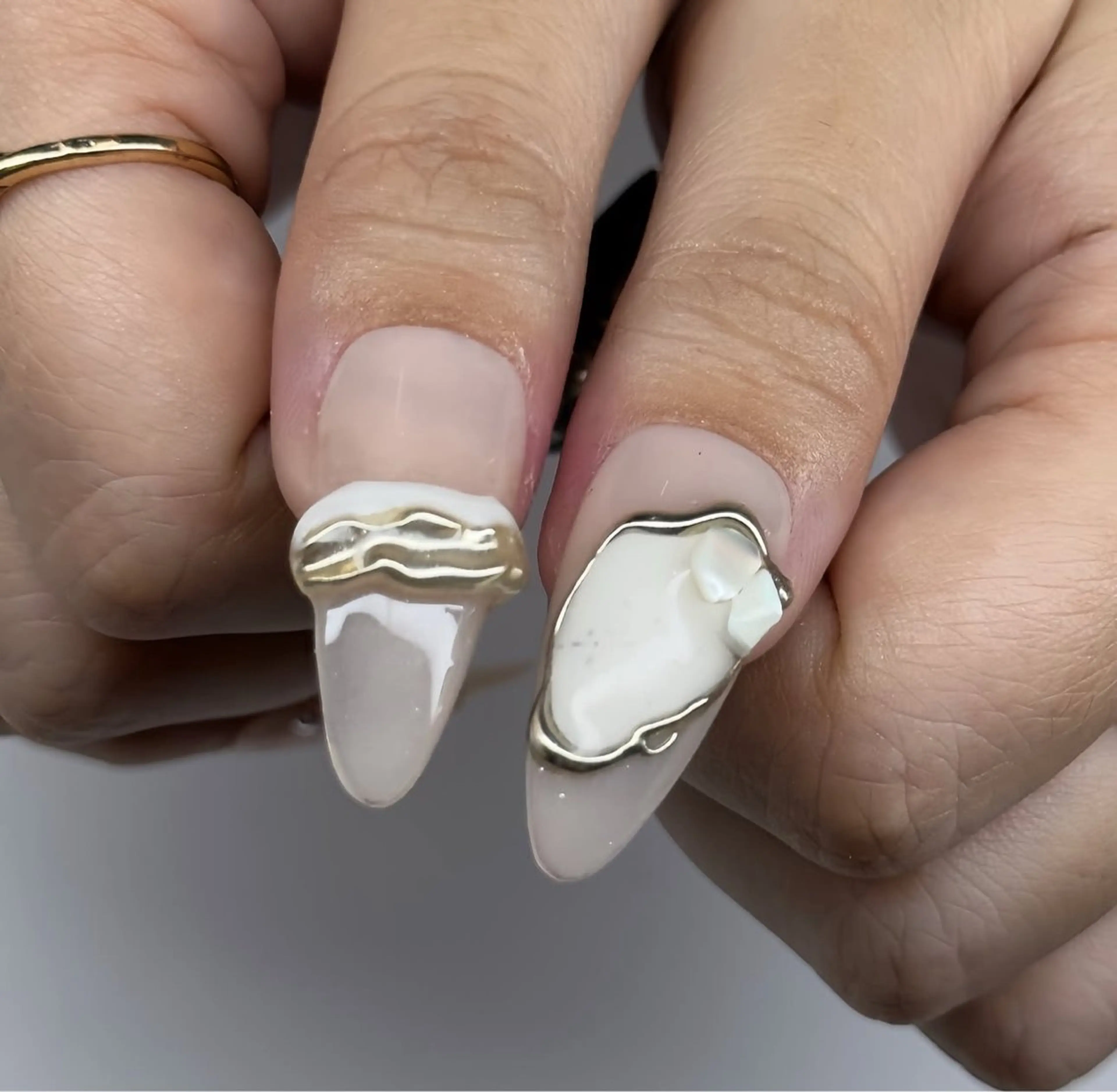 ネイル ブラウン チークネイル 桜ネイル 長さ出し フットネイル ハンドネイル XIINH NAIL SALONのネイルデザイン