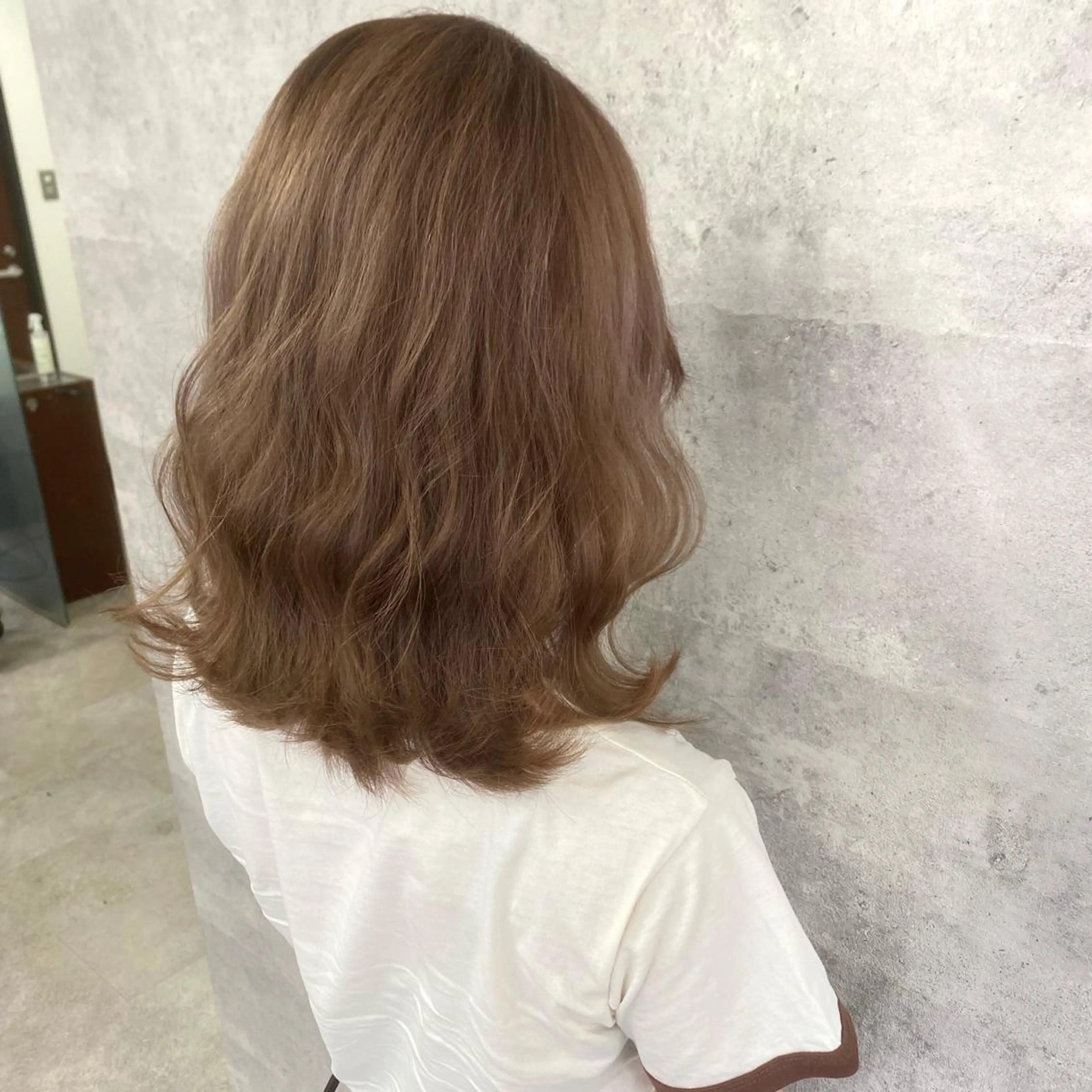 ミディアム カラー ヘアカラー トリートメント シールエクステ特化 ハイトーン、NANAのヘアスタイル