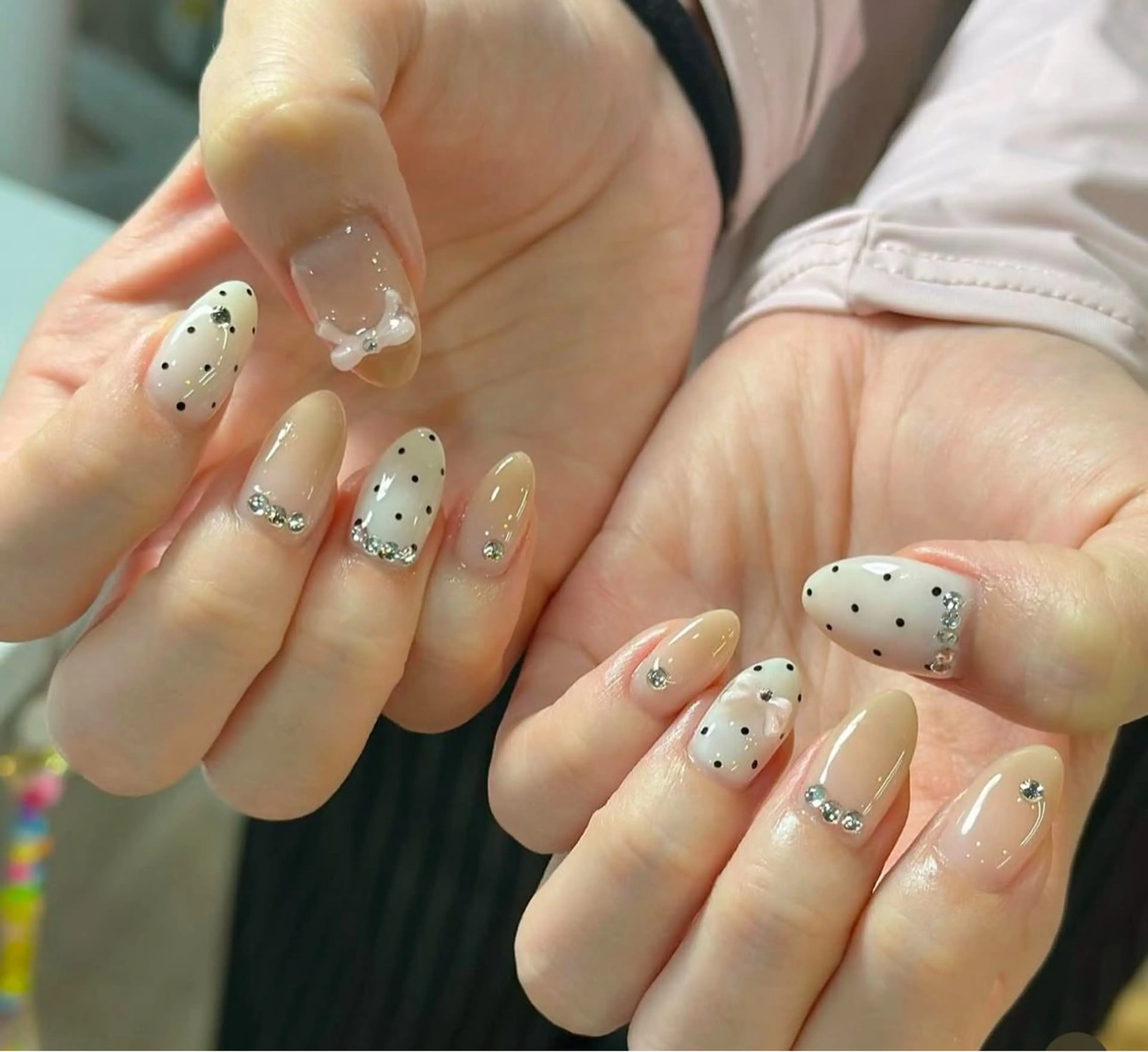 ネイル フレンチネイル ジェルネイル マグネットネイル 持ち込み ニュアンスネイル ハンドネイル Na minのネイルデザイン