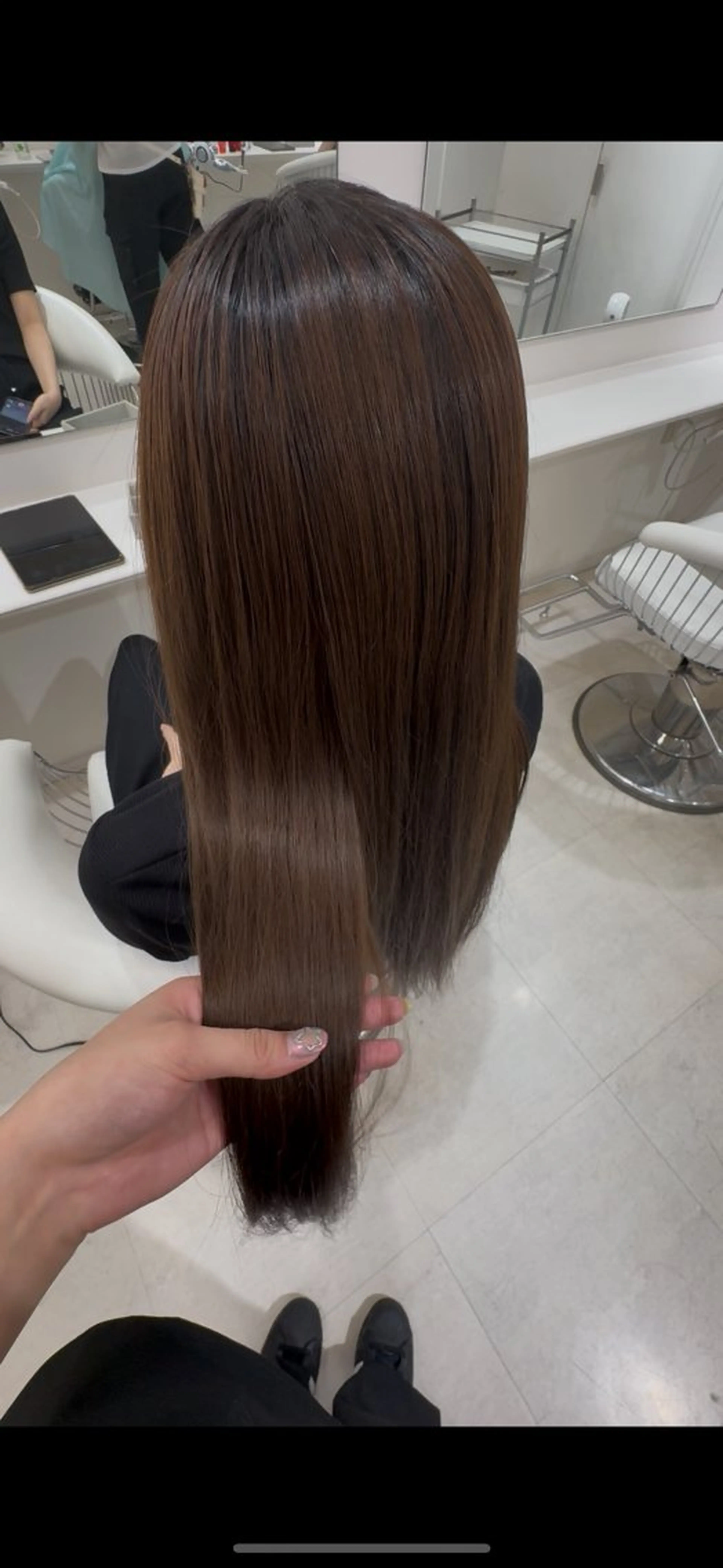 ロング カラー ParveMix 楠本結菜のヘアスタイル