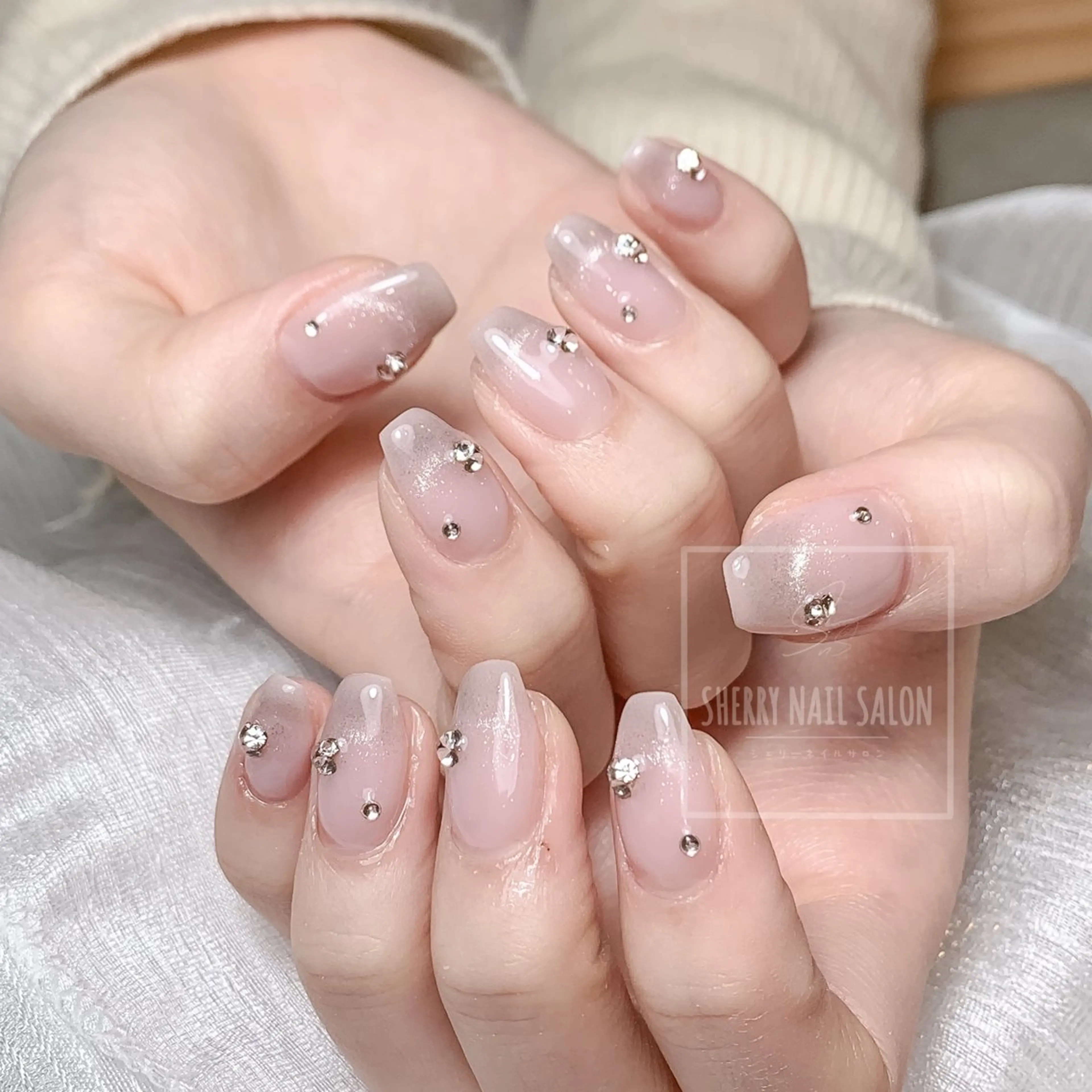 ネイル チークネイル 長さ出し フレンチネイル ジェルネイル グラデーション 萌 自宅ネイルサロンのネイルデザイン