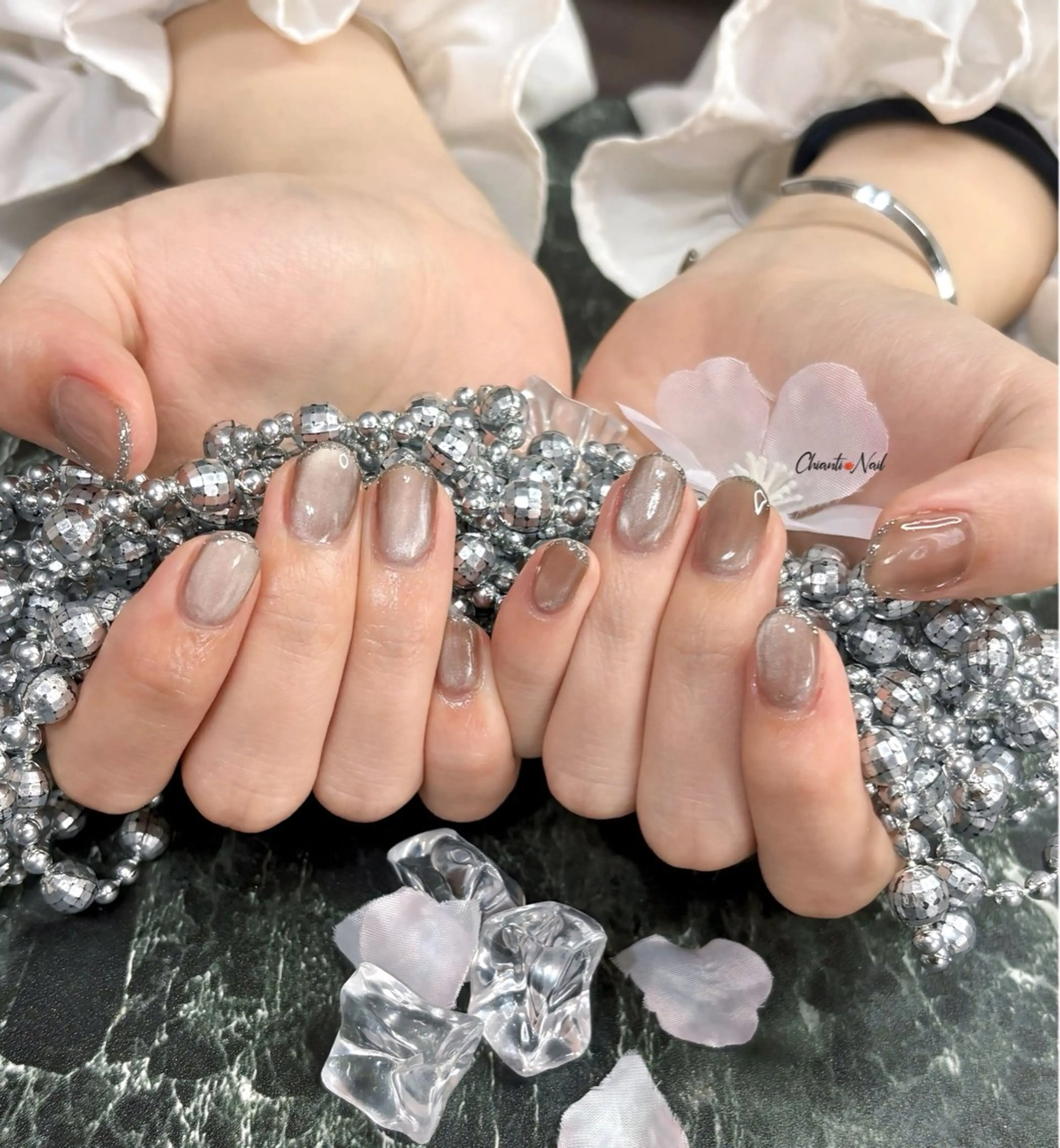 ネイル フレンチネイル ラメ(グリッター) マグネットネイル Chianti Nailのネイルデザイン