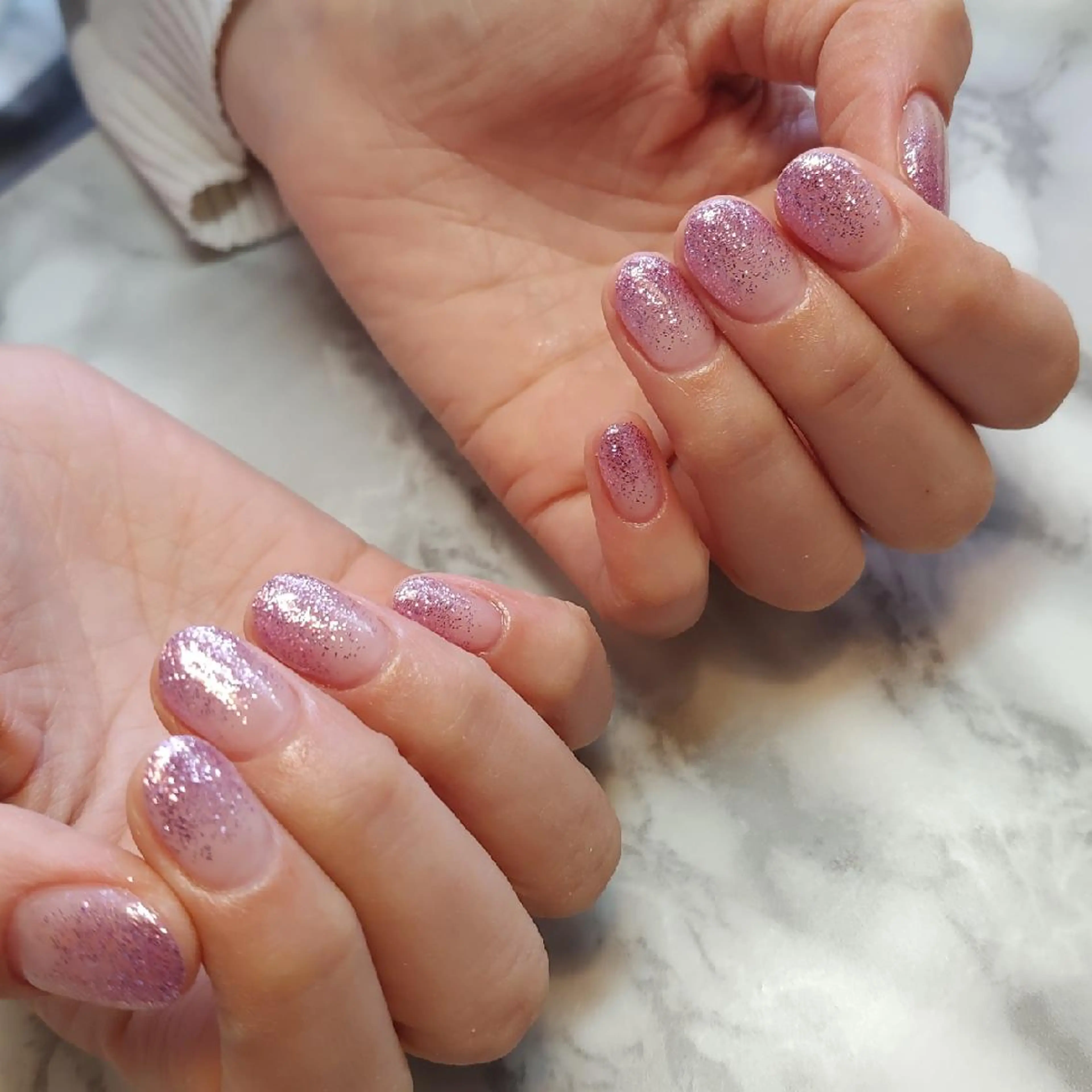 ネイル ラメ(グリッター) ラメグラデーション ジェヌインネイル 河内のネイルデザイン