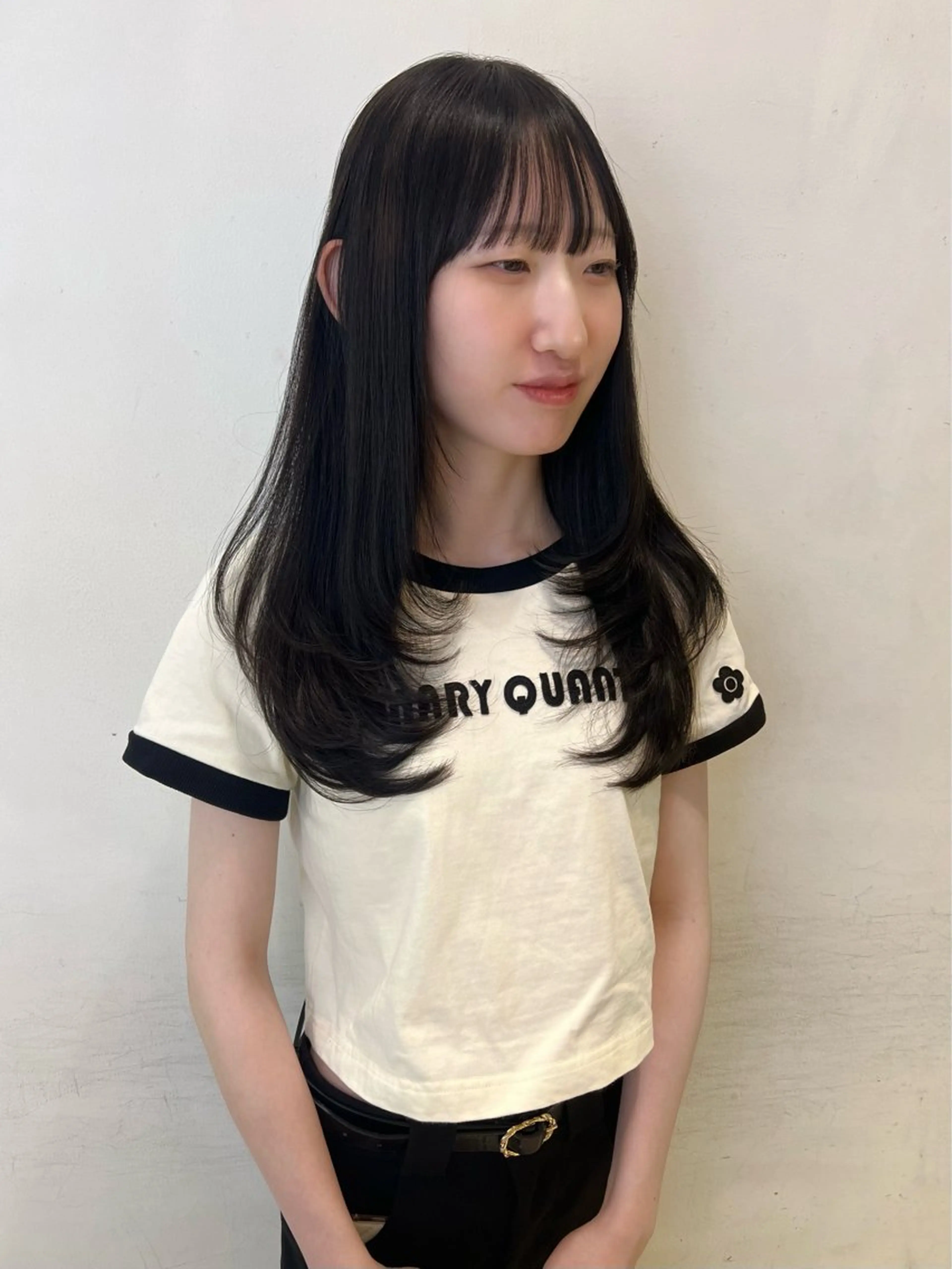 セミロング レイヤーカット 'AXIS 栄 Konomiのヘアスタイル