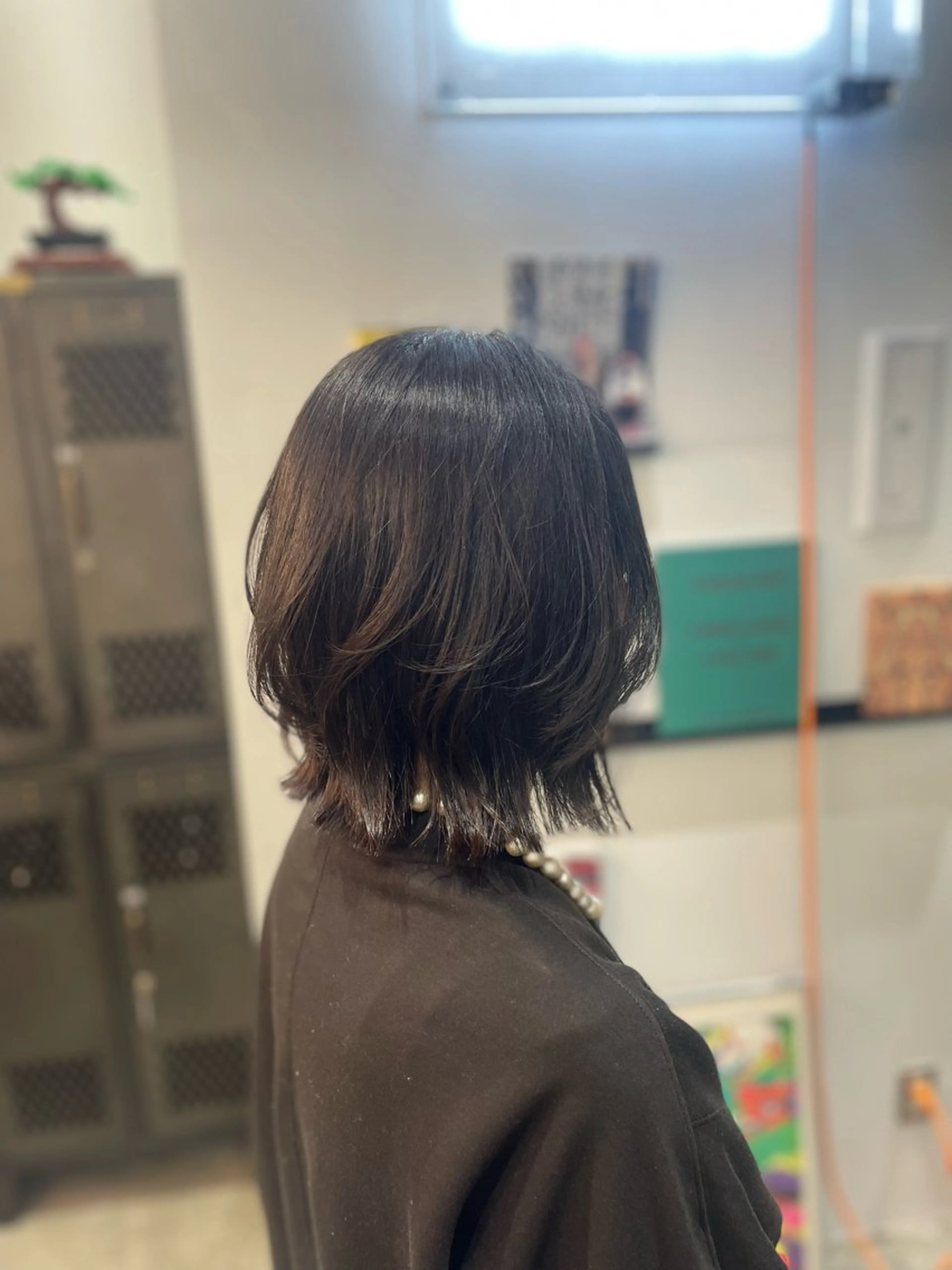 ミディアム ボブレイヤー アッシュ アッシュブラウン ボブ レイヤーカット サカシタ アヤカのヘアスタイル