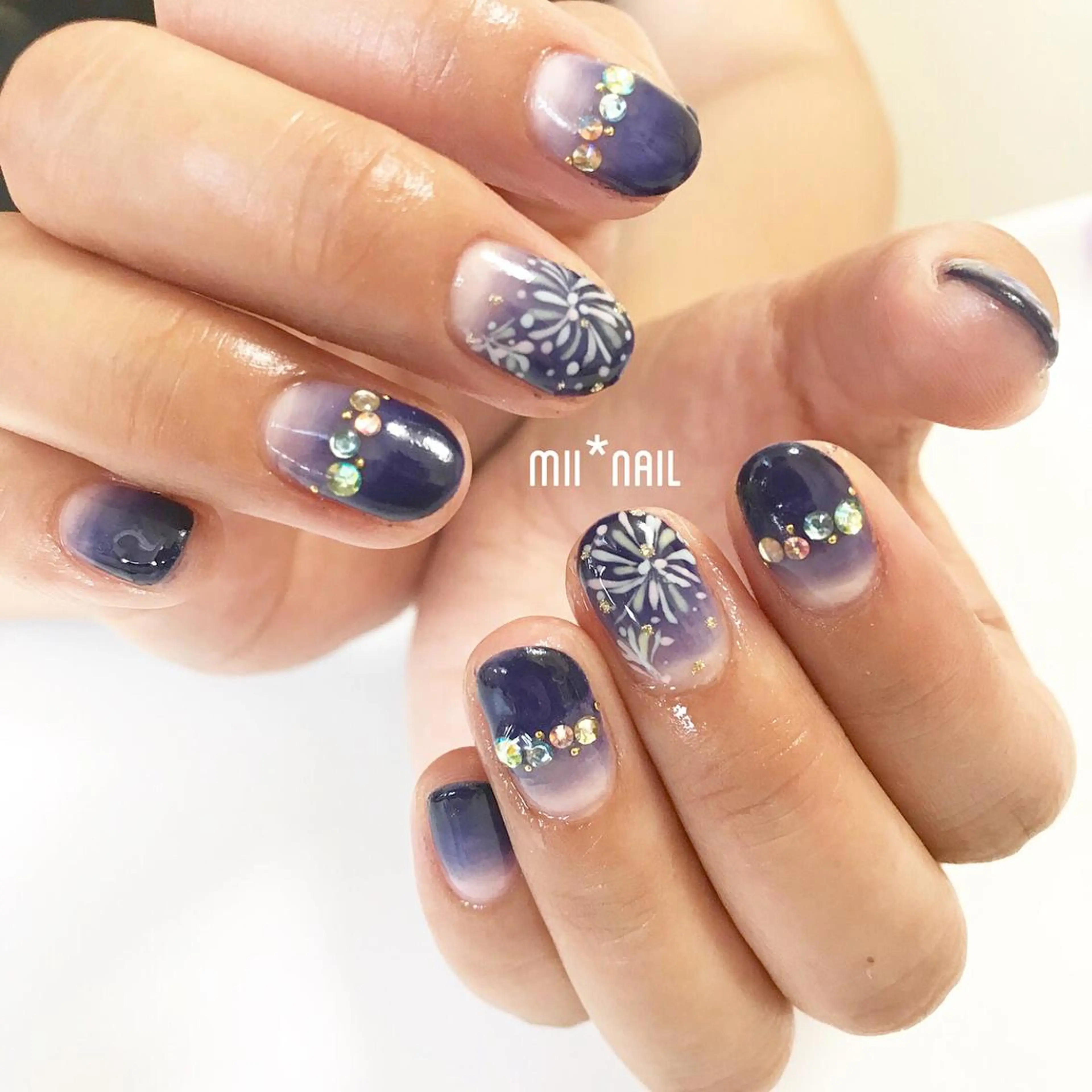 ネイル シンプルネイル MII*NAIL／ 美フォルムsalonのネイルデザイン