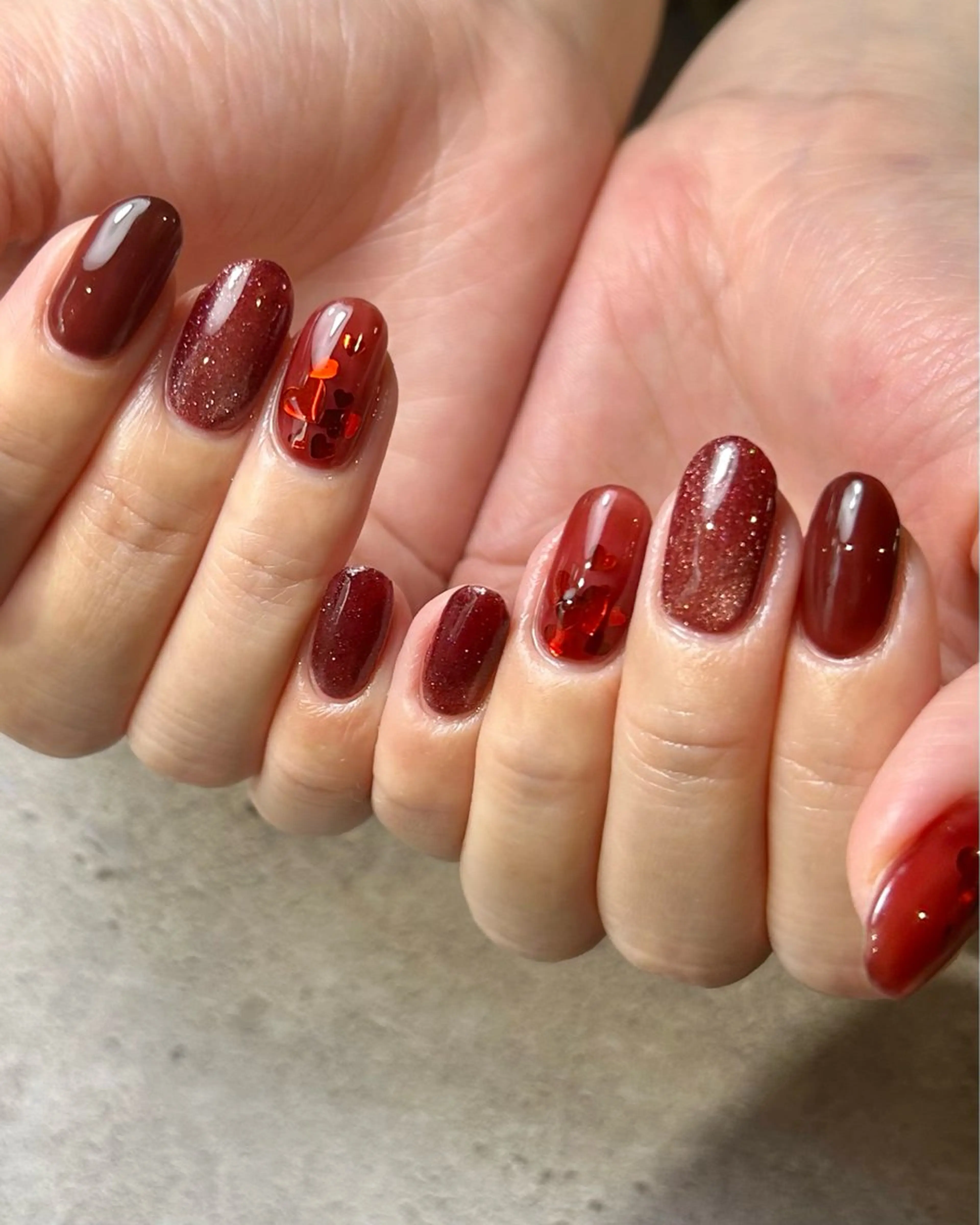 ネイル キラキラネイル 持ち込み 赤色 ハンドネイル Reflection marikoのネイルデザイン