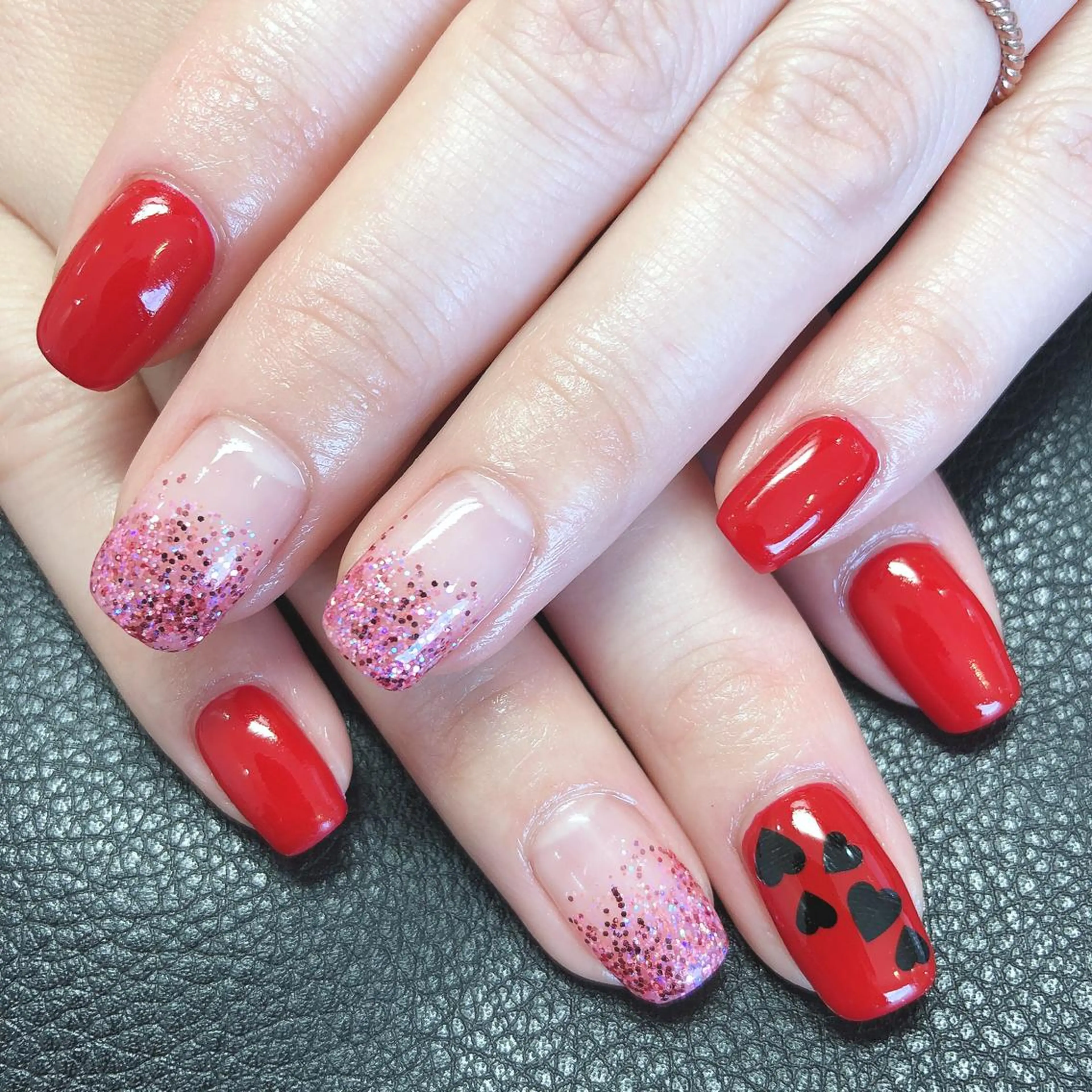 ネイル ハート ラメ(グリッター) ラメグラデーション Nail salon Stellaのネイルデザイン