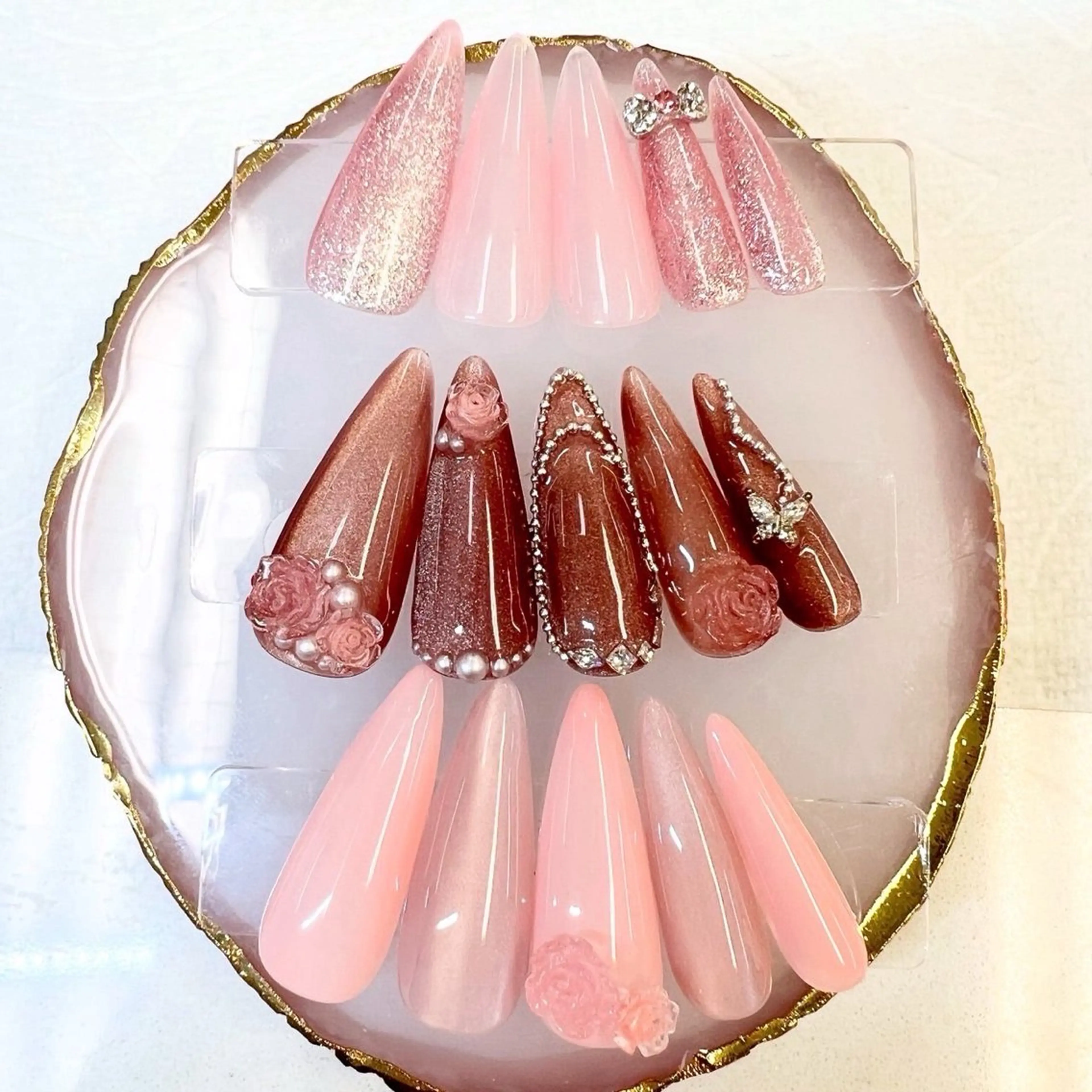 ネイル フレンチネイル ジェルネイル ガラスフレンチ グラデーション ハート Queeens nailのネイルデザイン