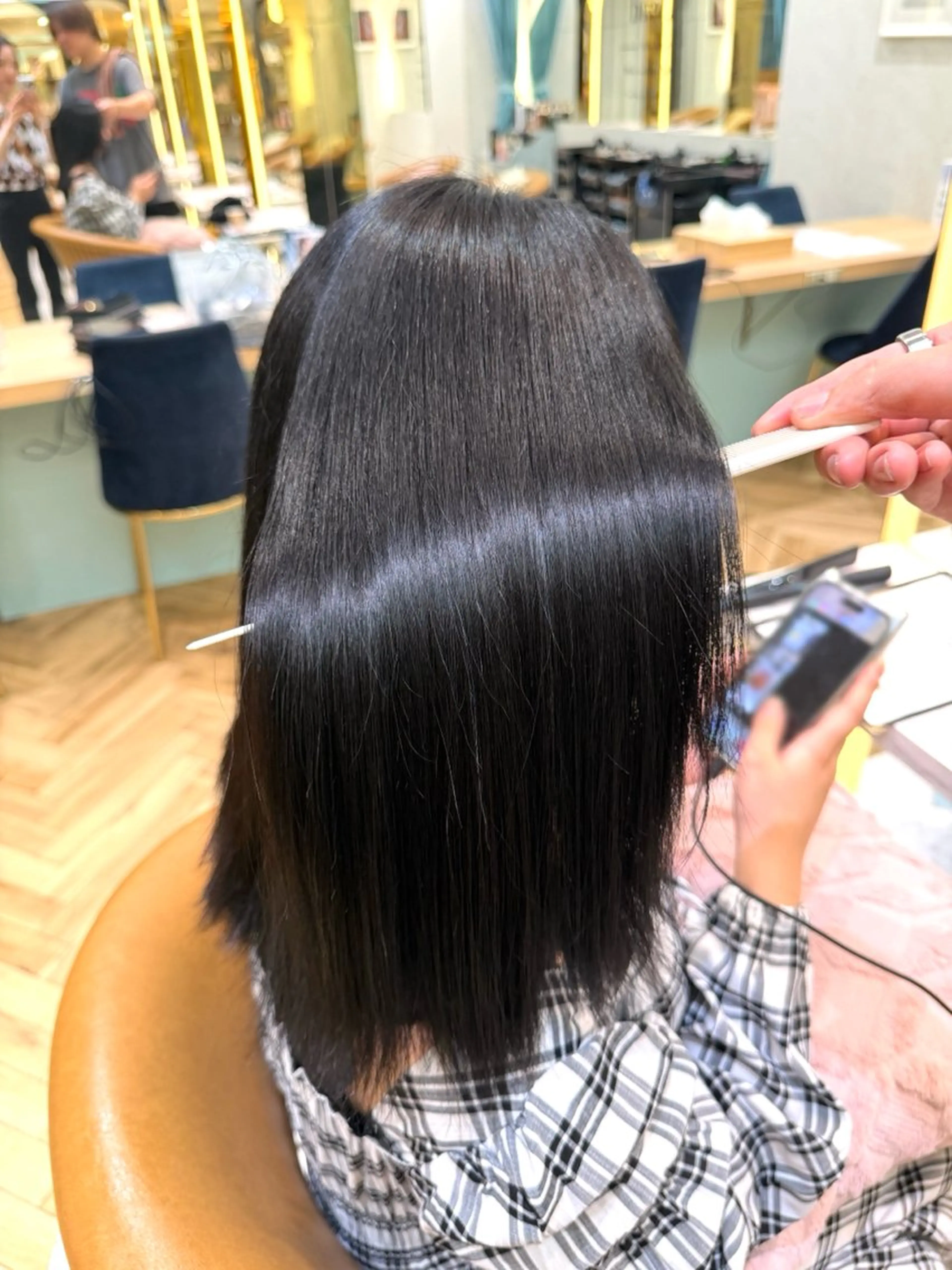 セミロング カラー ヘアカラー トリートメント 羽田野 光希のヘアスタイル