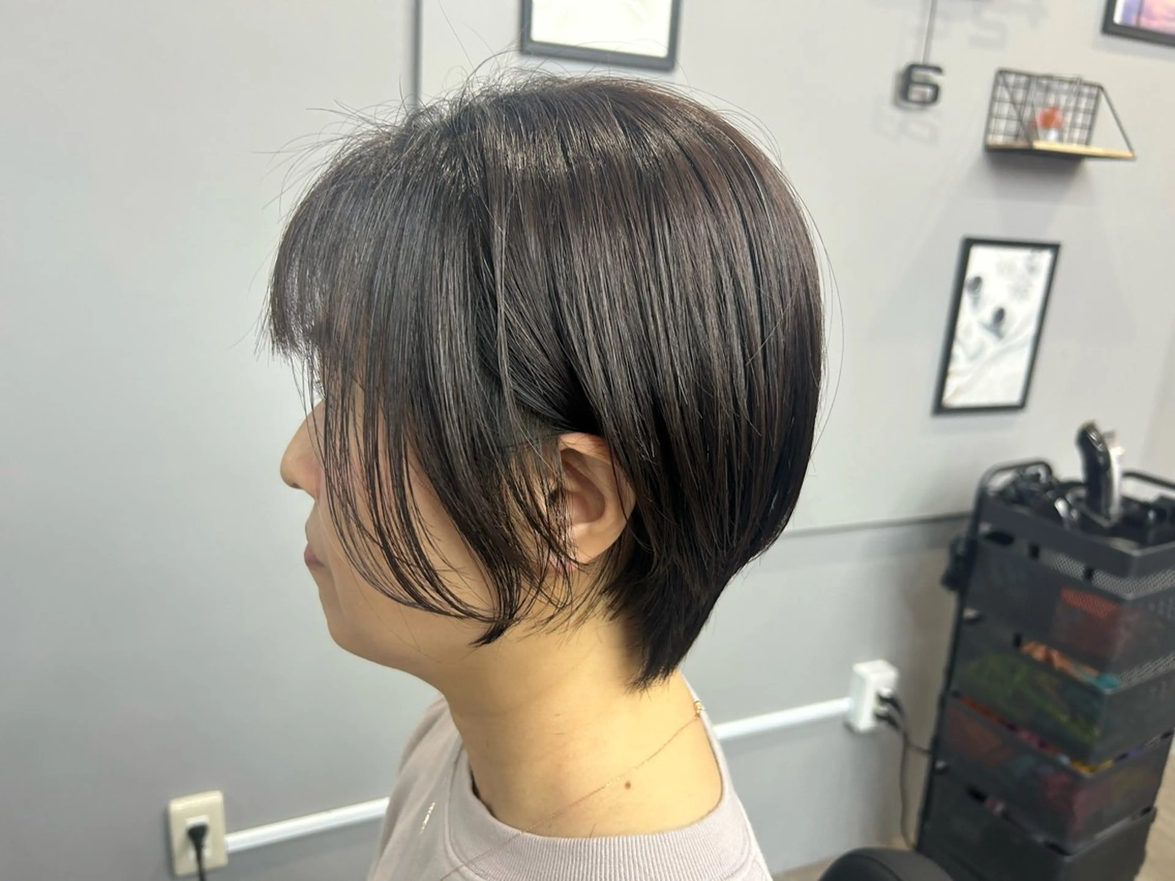 ショート カット しもじ あとむのヘアスタイル