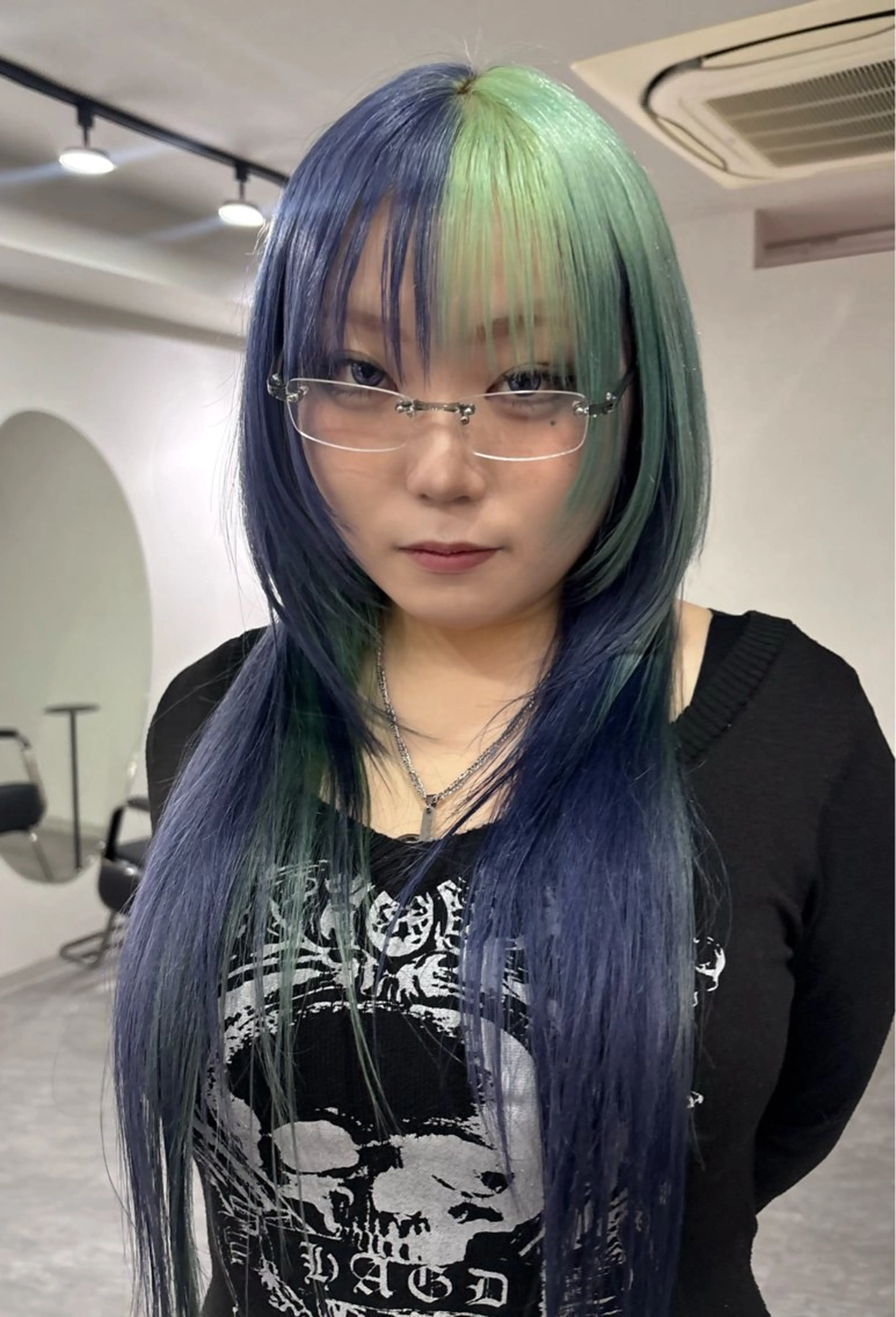 🍥⭐️【♡チラ見せオシャレなインナーカラー♡】⭐️🍥1ブリーチ➕インナーフルカラー✨🫧の写真