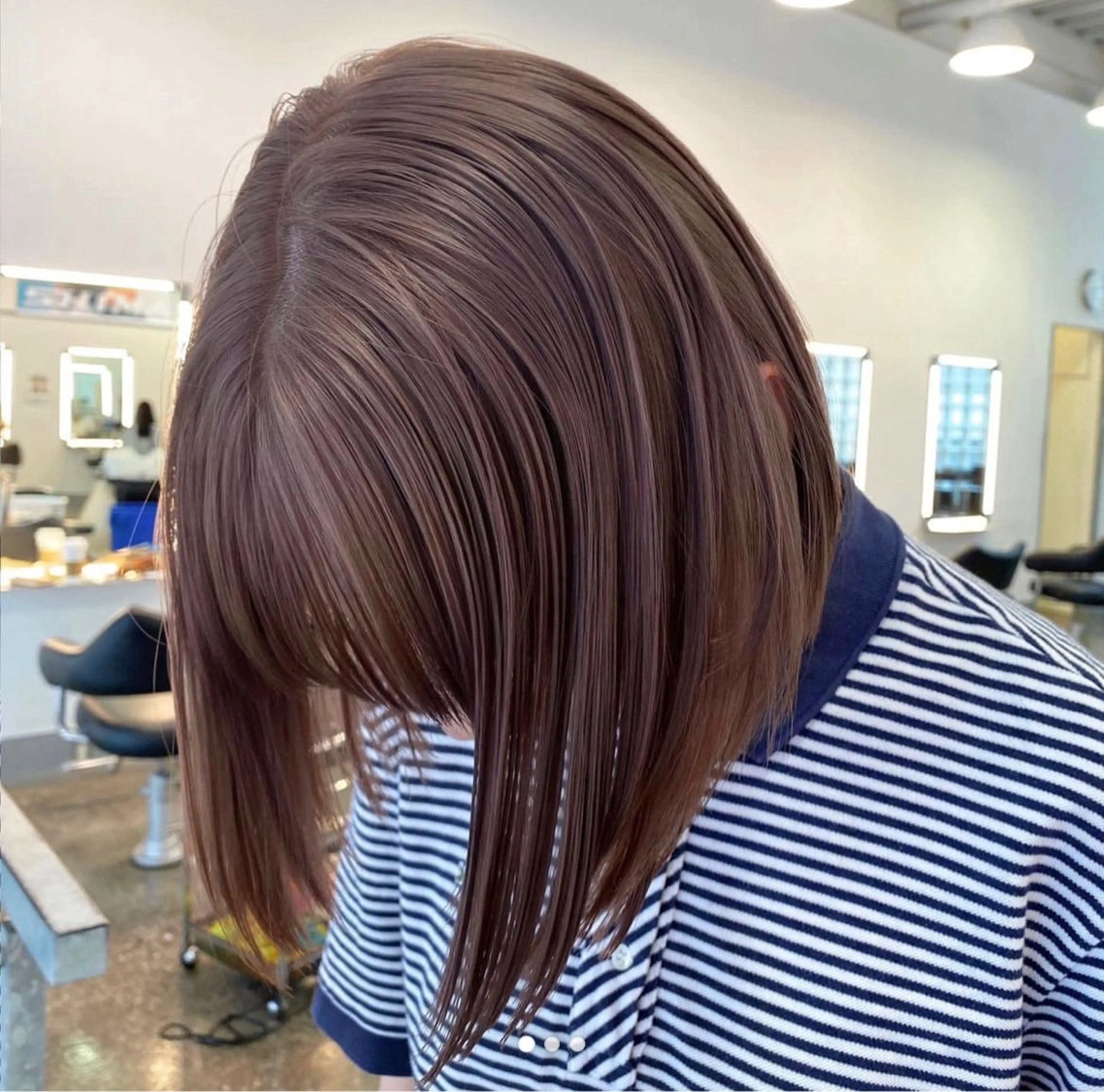 セミロング カラー ブリーチ ハイトーンカラー カット ヘアカラー トリートメント 抜きっぱなしブロンド /ハイトーン/カナタのヘアスタイル