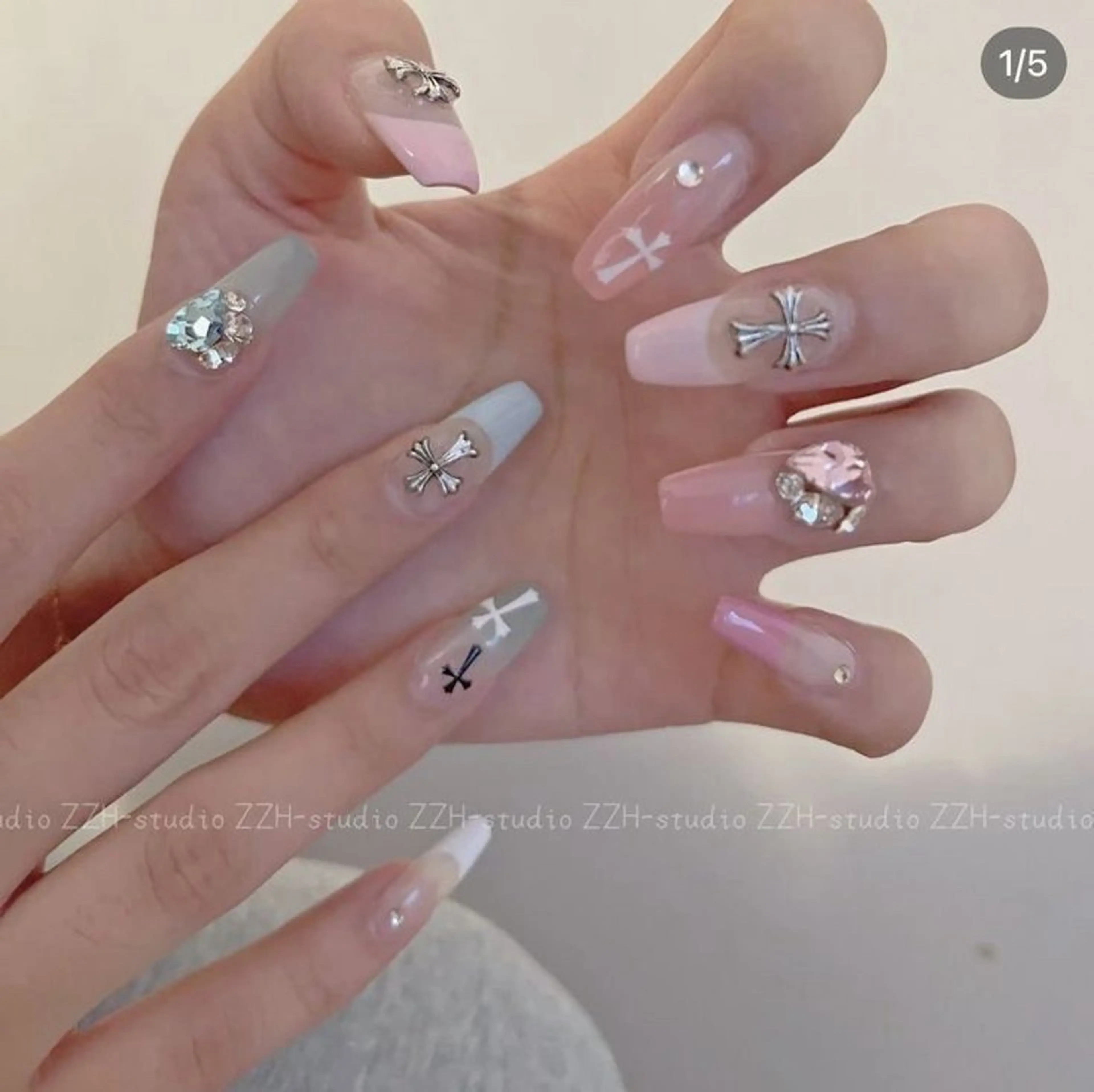 ネイル 韓国ネイル 持ち込み ニュアンスネイル ネイルチップ 冬ネイル LISA ANA.CHUOのネイルデザイン