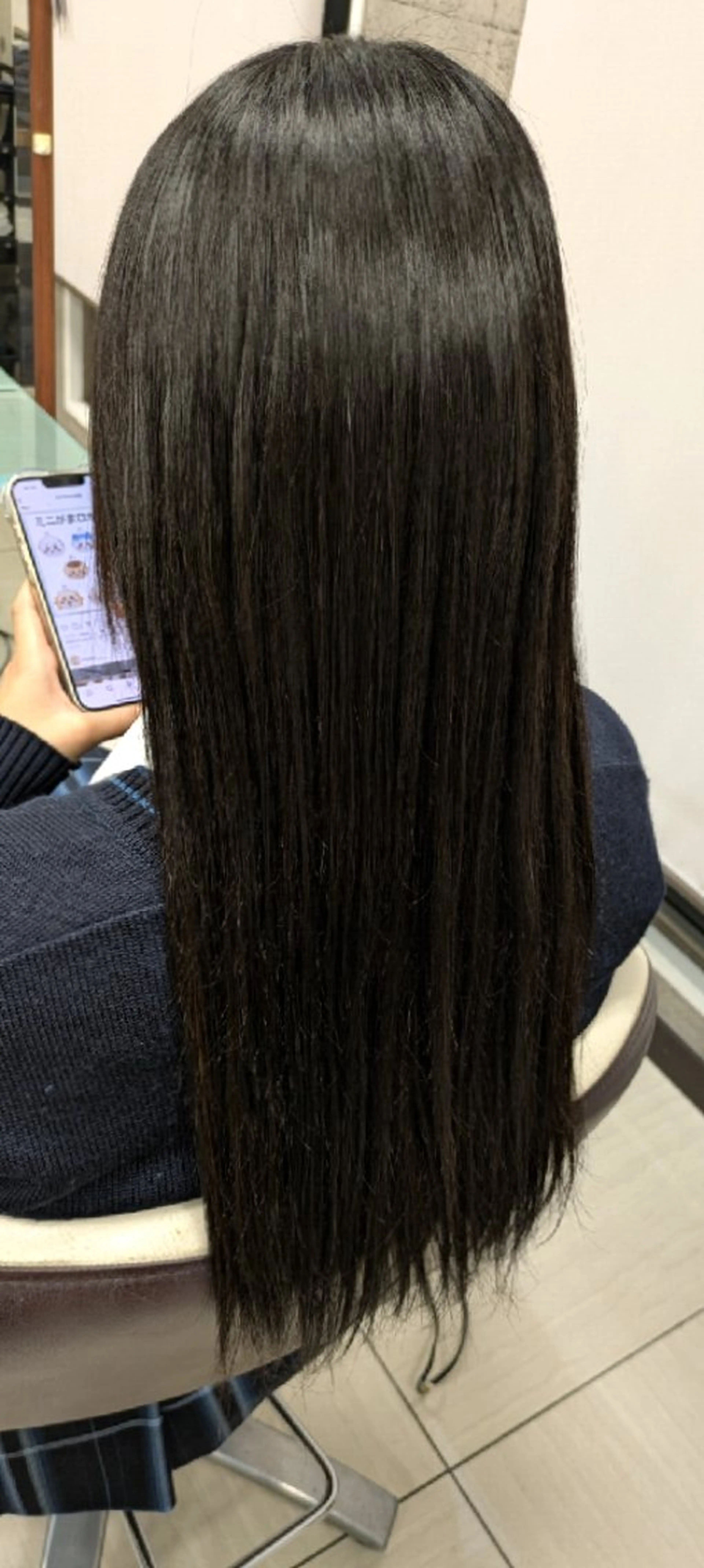 ロング 縮毛矯正 小林 凜のヘアスタイル