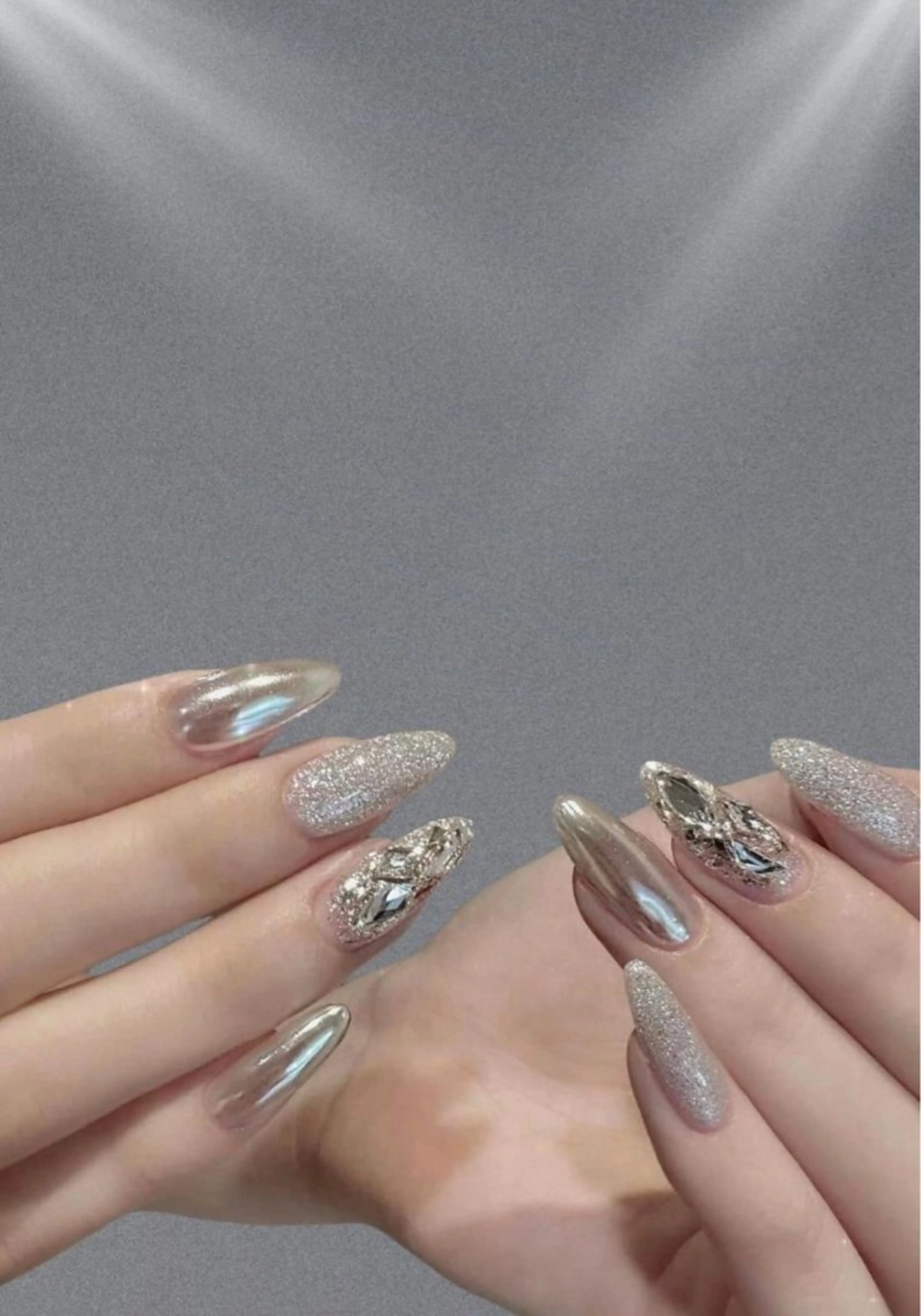 ネイル フラッシュネイル ミラーネイル ストーンネイル Sora Nail Honastugiのネイルデザイン