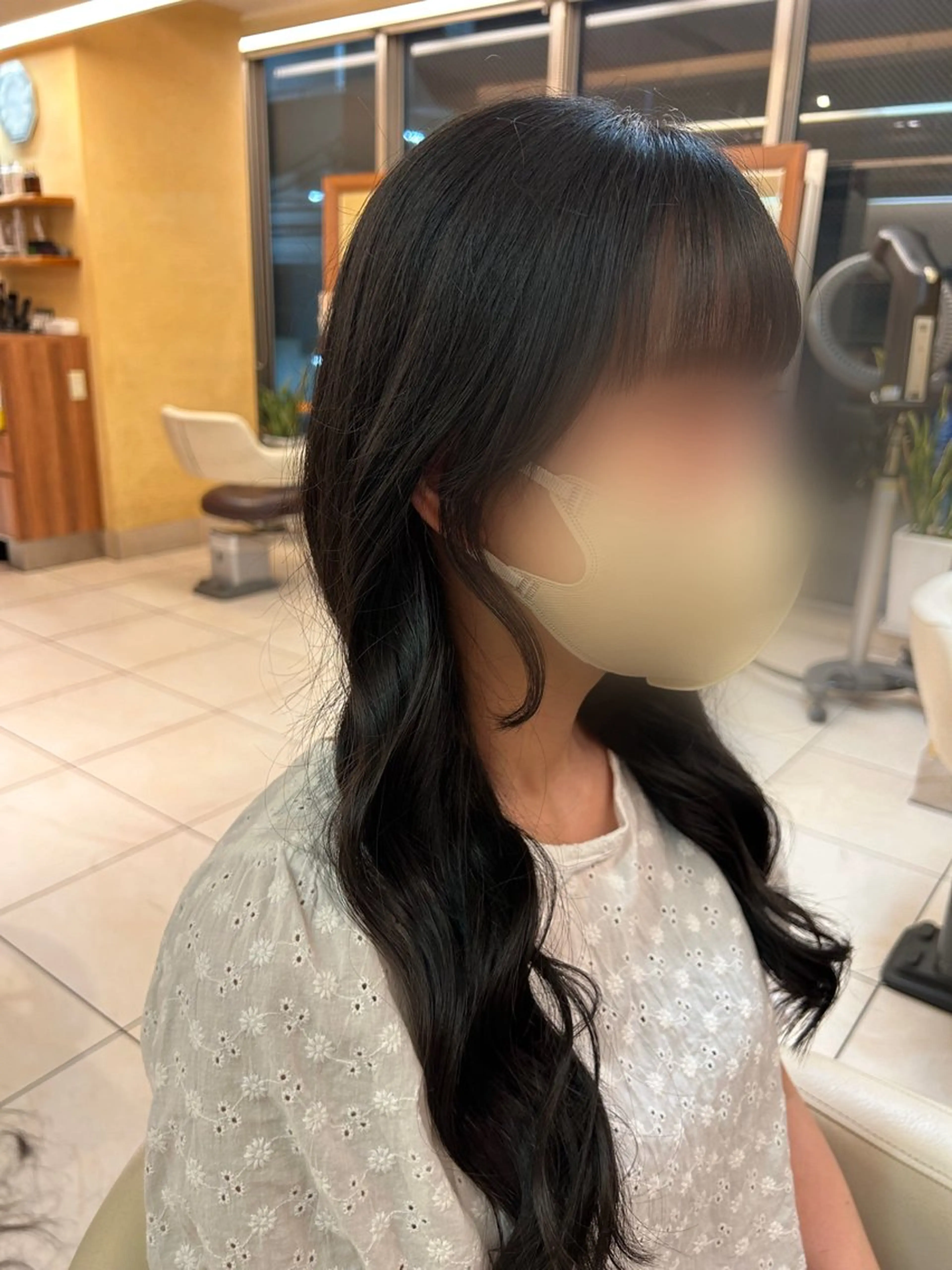 ロング 三瓶 公子のヘアスタイル