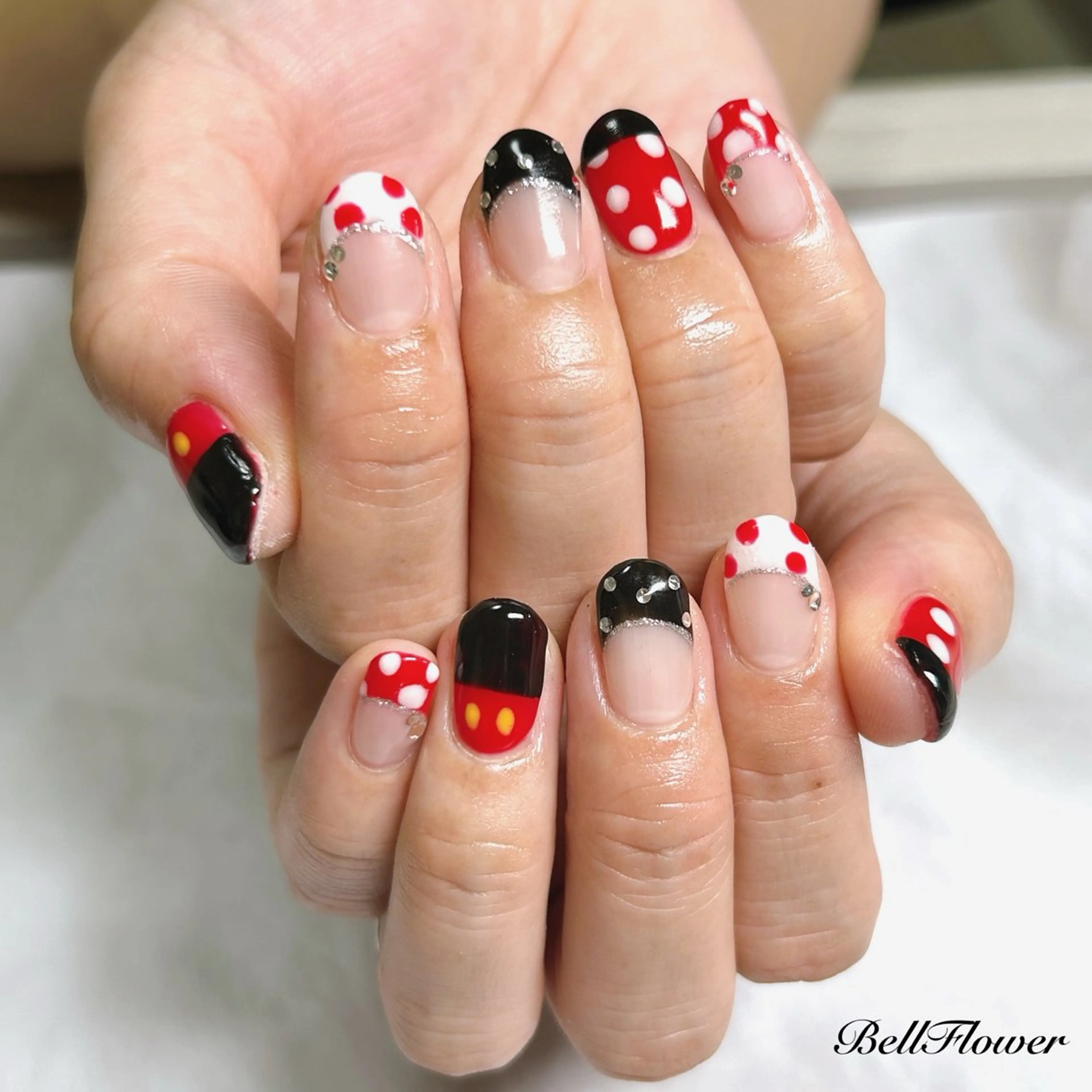 ネイル 持ち込み ハンドネイル Bell Flowerのネイルデザイン