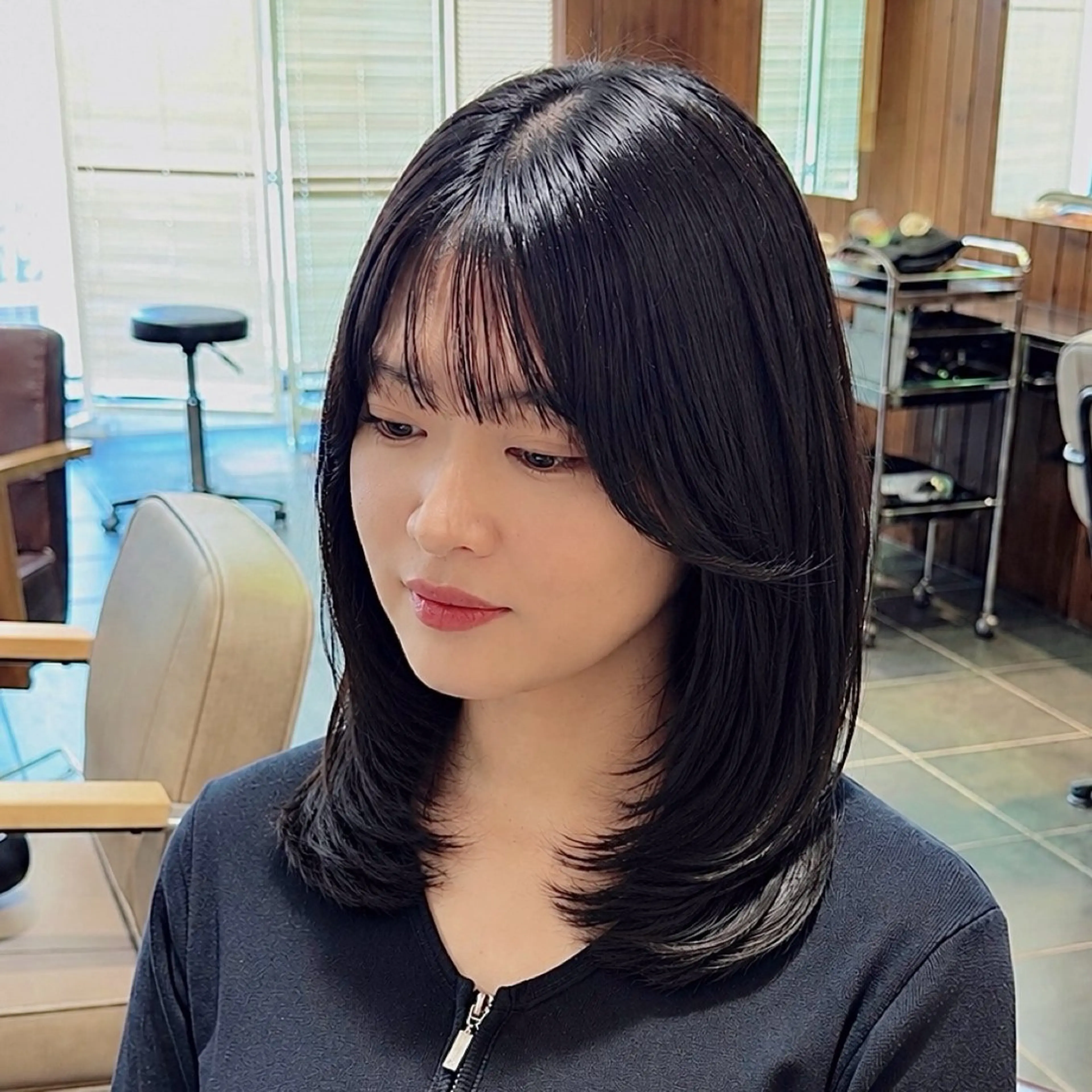 ミディアム ミディアムレイヤー 韓国風ヘア レイヤーカット 小顔カット ruen大分駅店/ chitoseのヘアスタイル