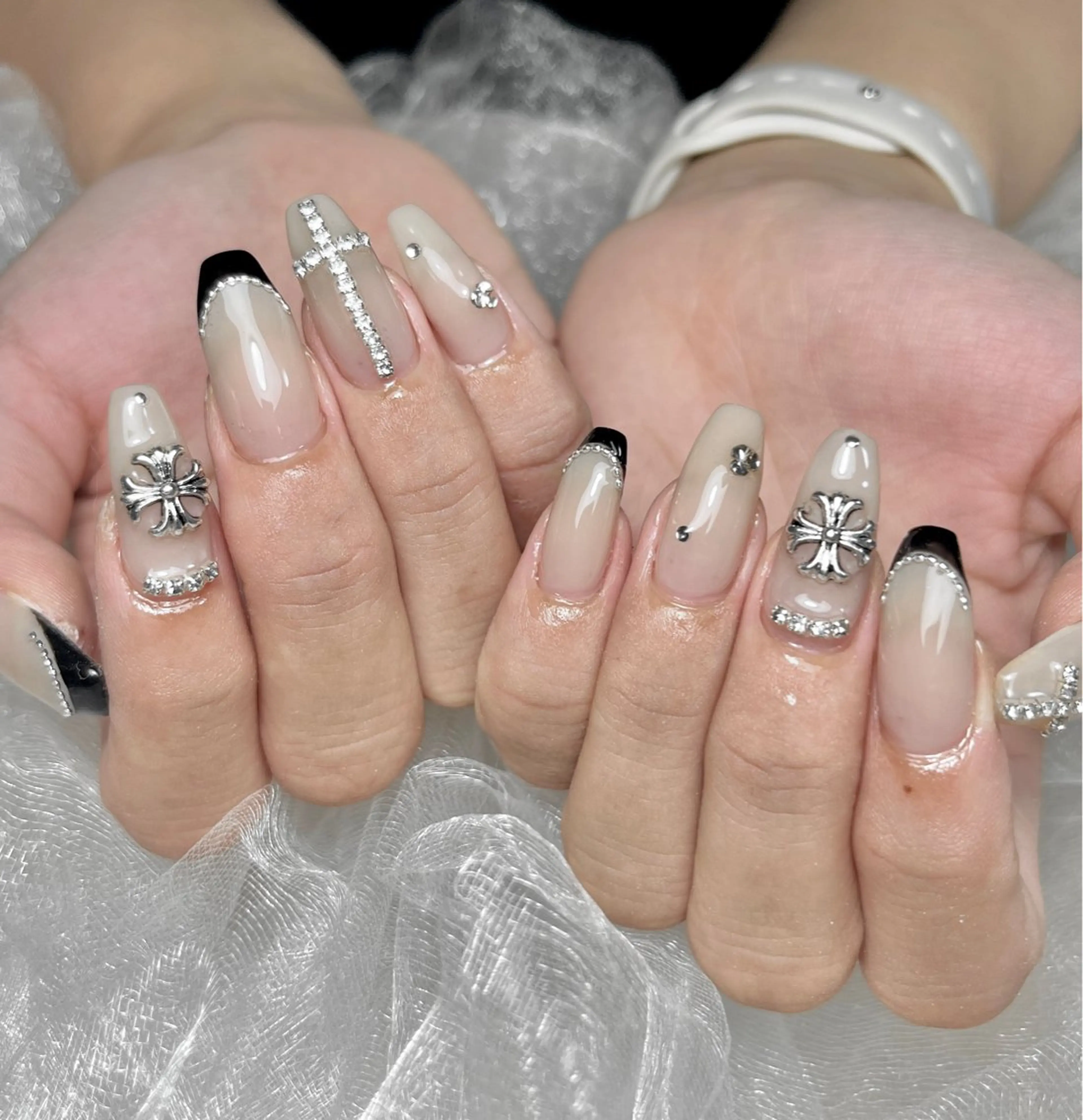 ネイル cie/42° NIJINAのネイルデザイン