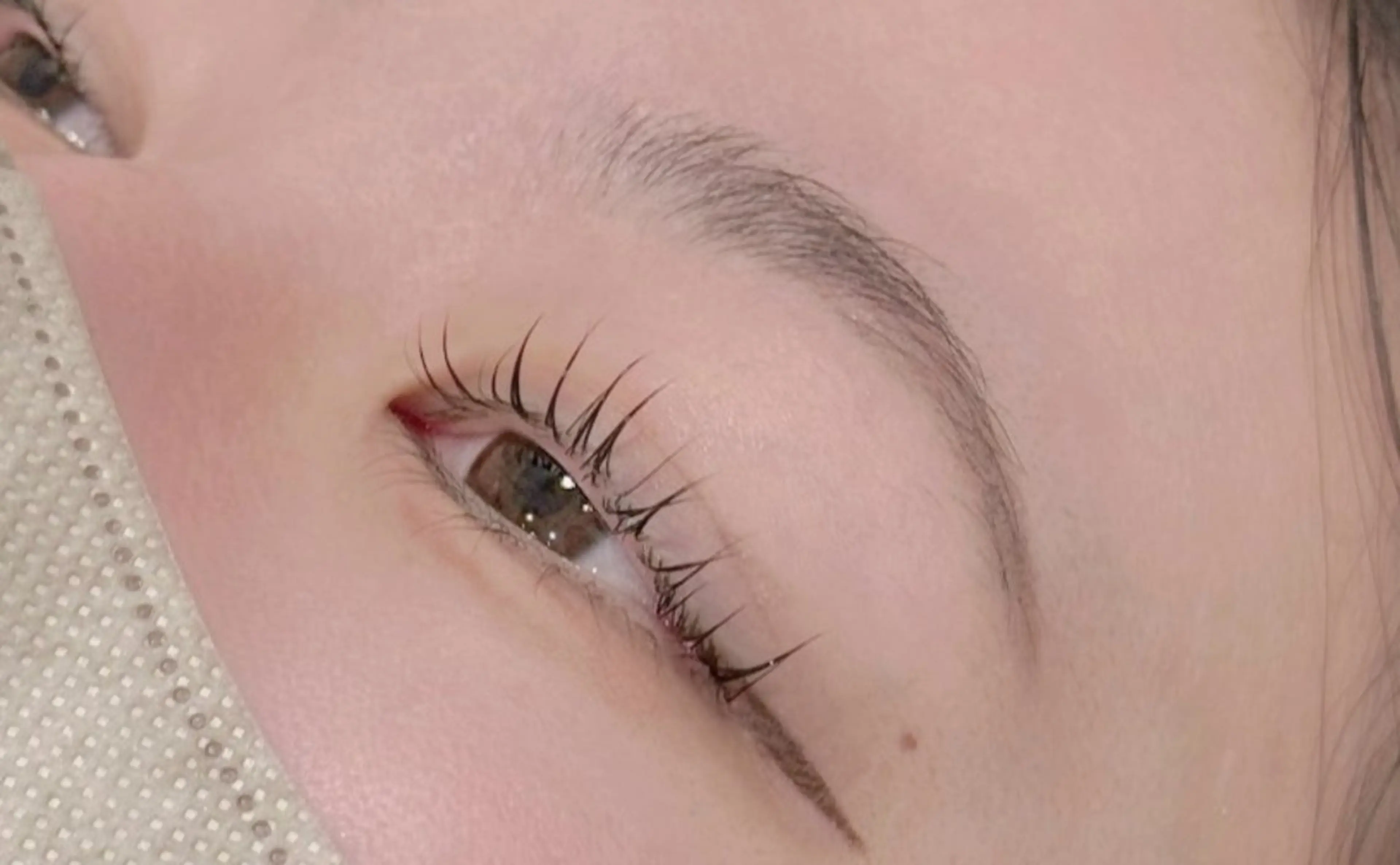 マツエク・マツパ マツパ 佐藤 葵のヘアスタイル