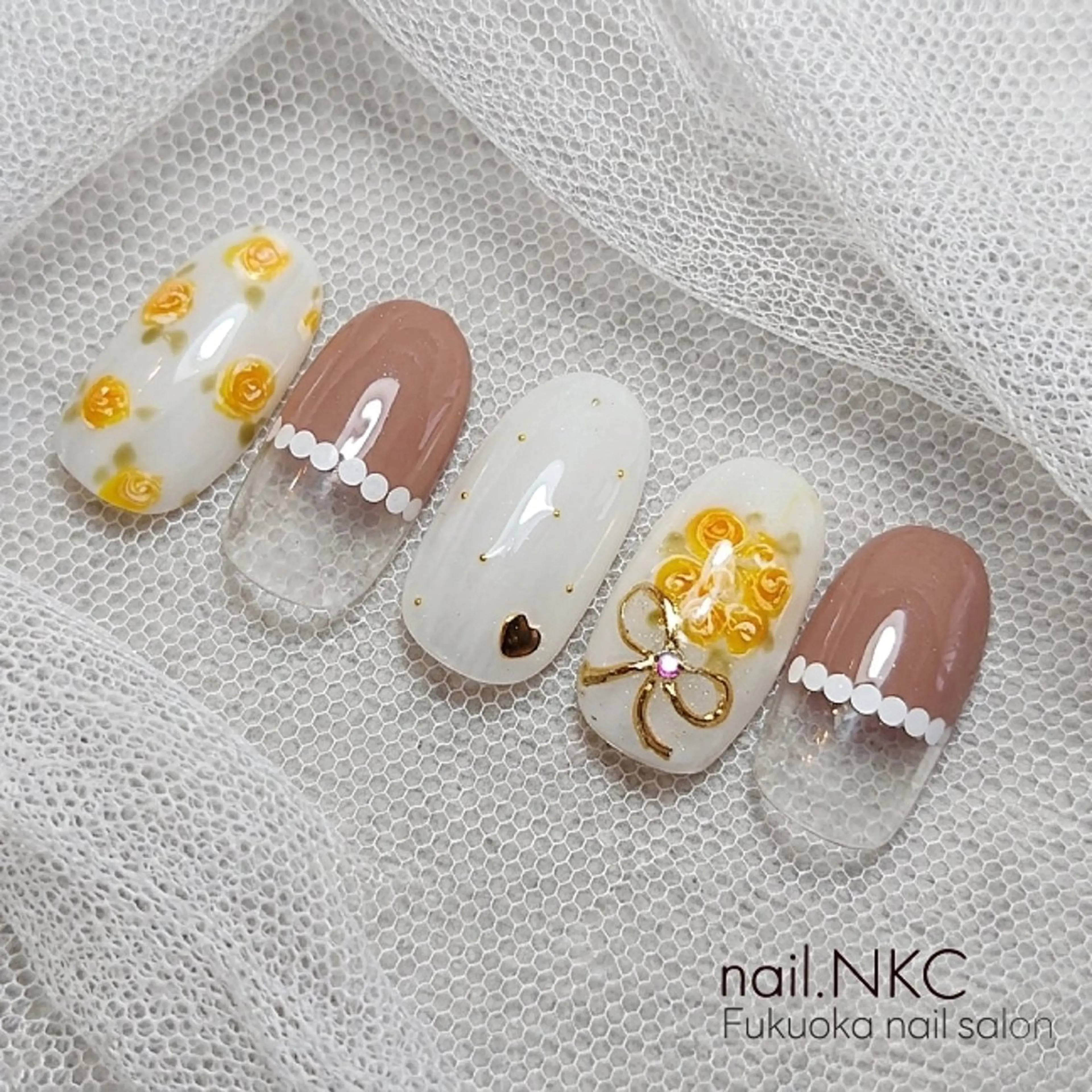 ネイル フレンチネイル 黄色 nail.NKC ネイルエヌケーシーのネイルデザイン