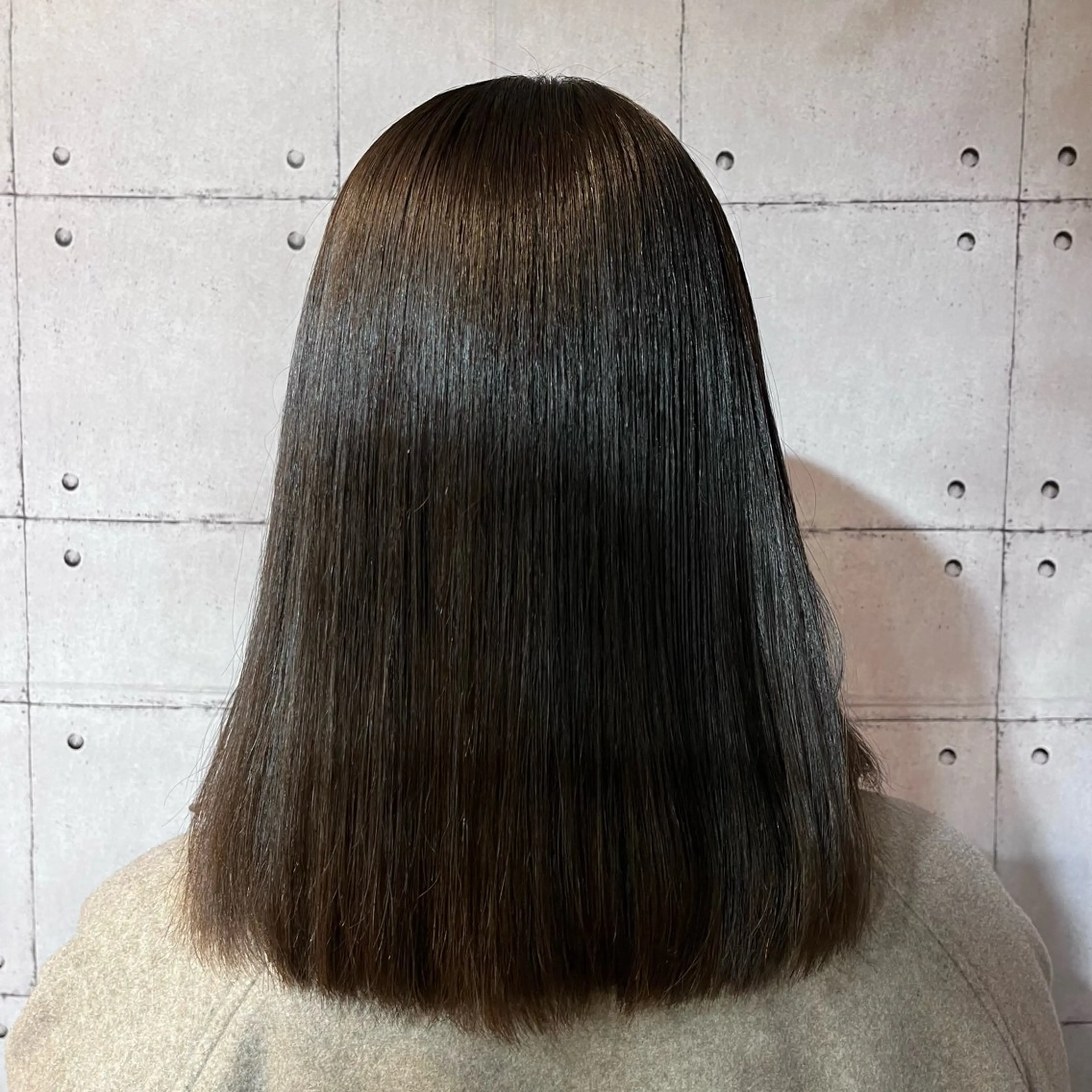 カラー オリーブカラー 羽鳥 希渚のヘアスタイル