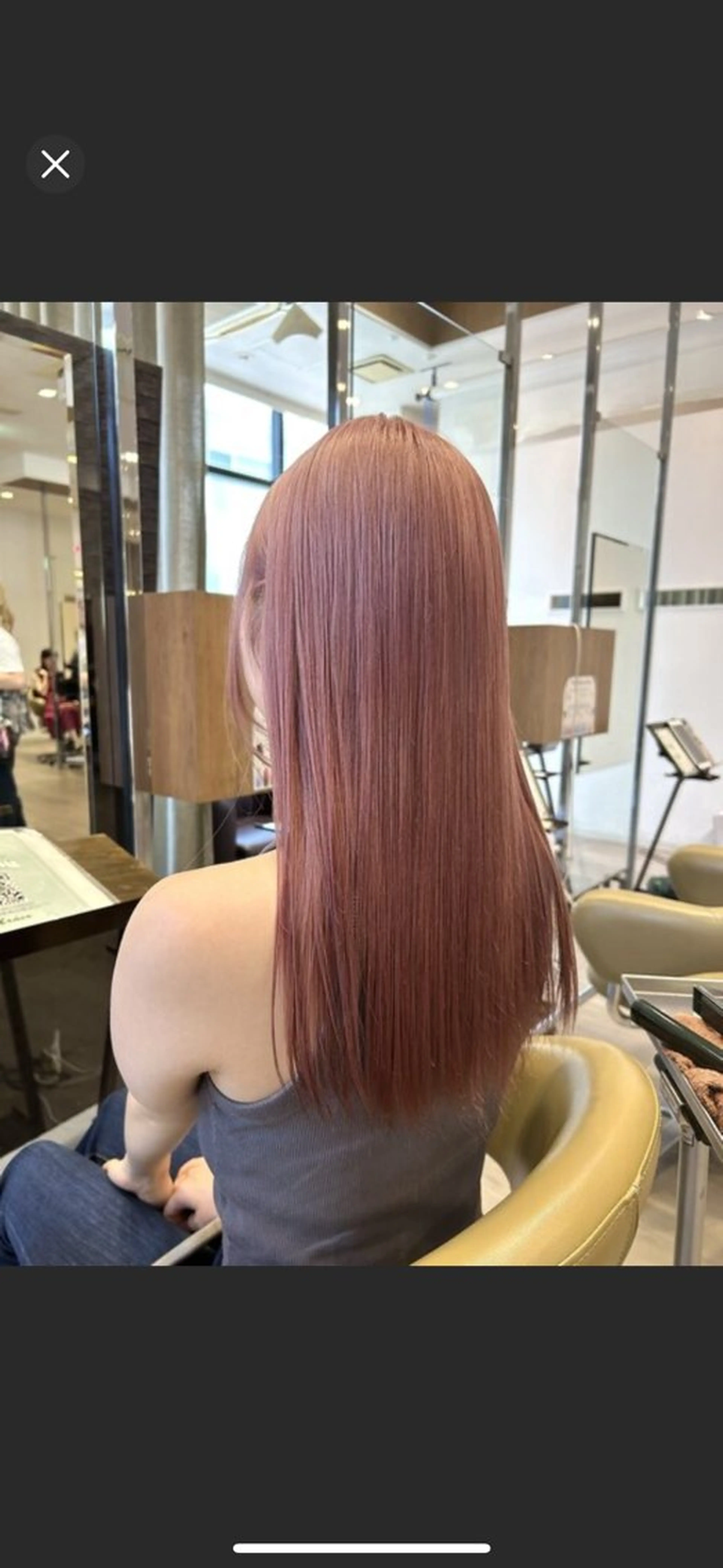 ロング カラー 岩岡 つなみのヘアスタイル