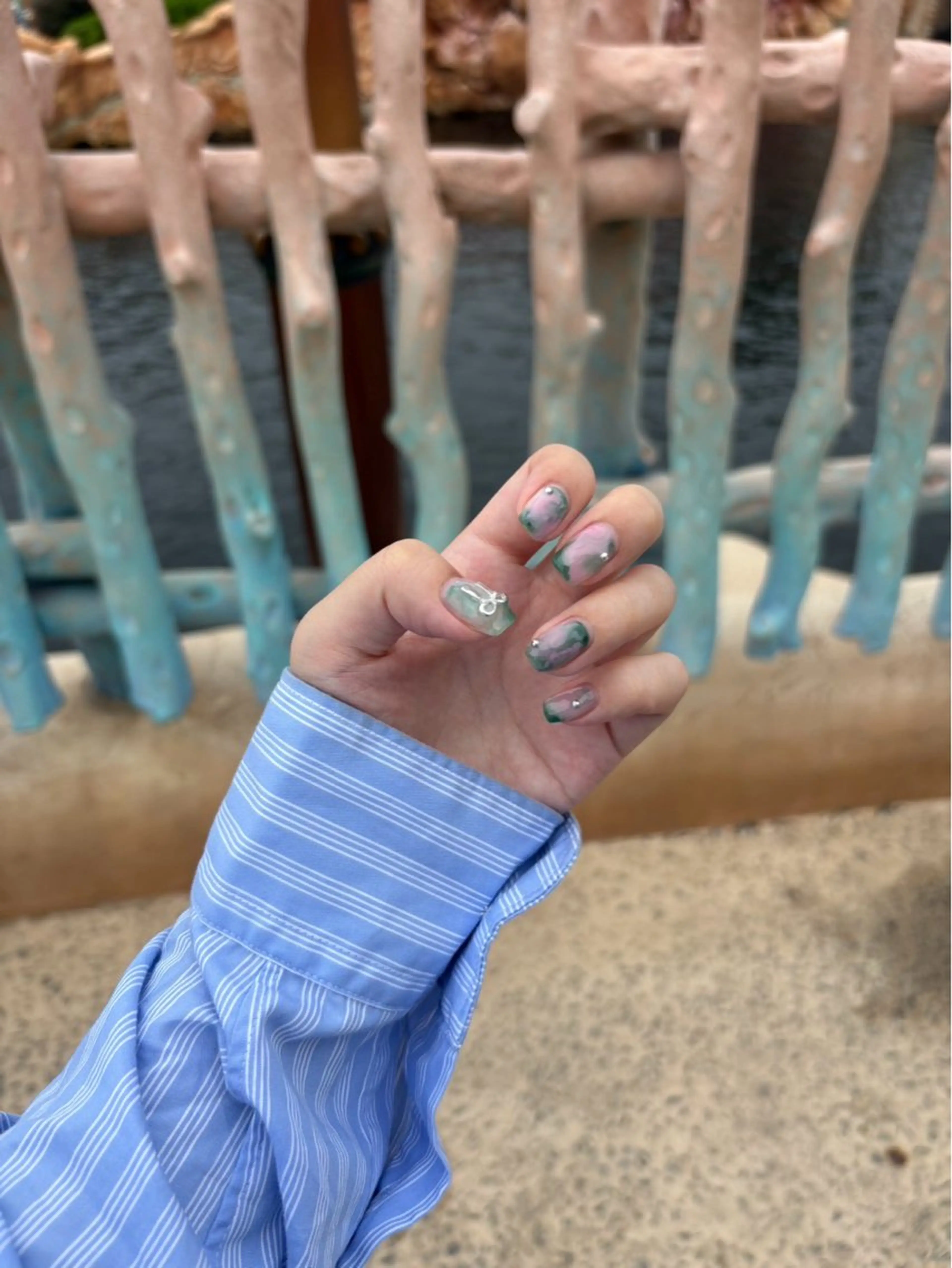 ネイル ハンドネイル 濱岡 咲のネイルデザイン