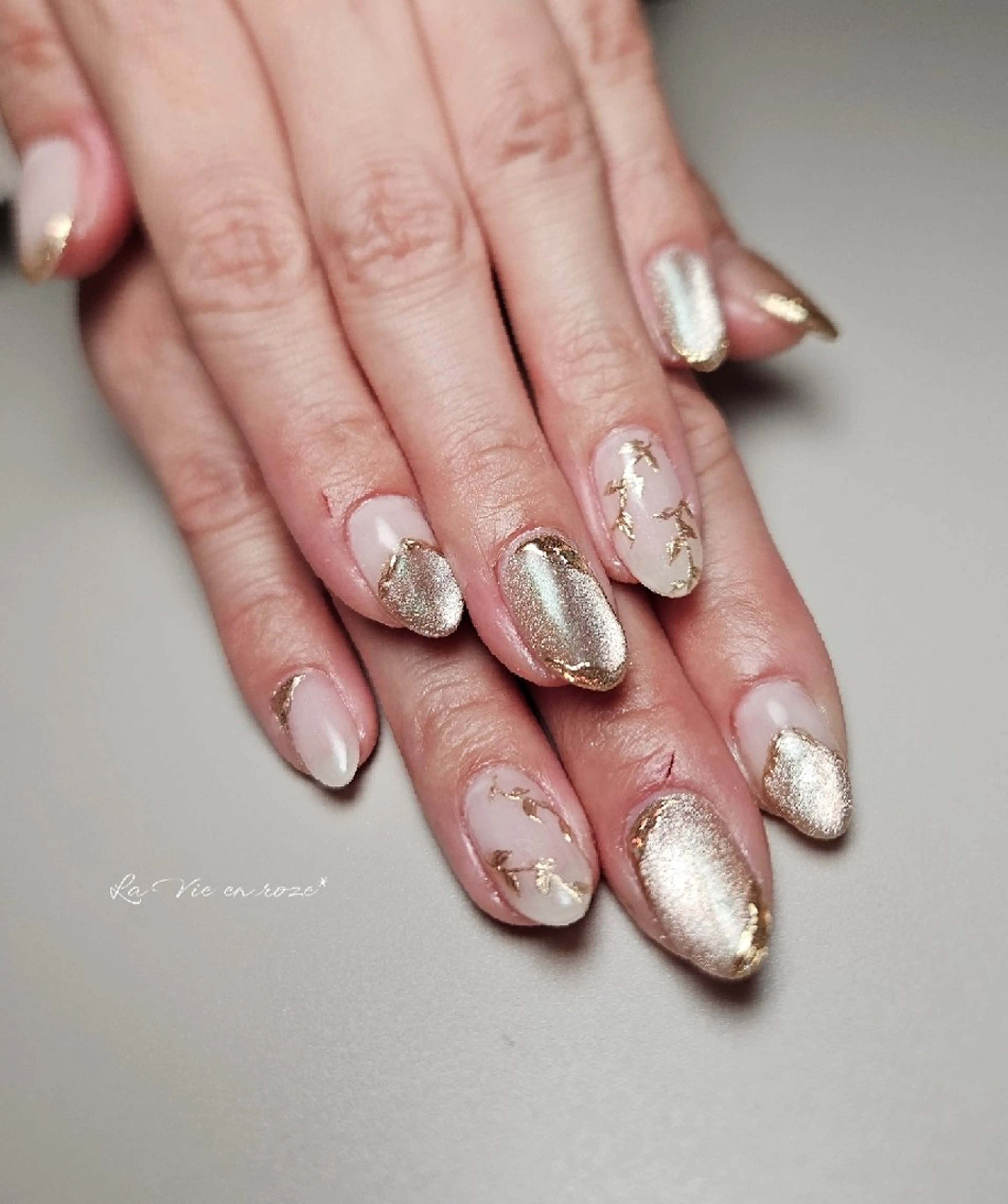 ネイル ラヴィアン ローズのネイルデザイン