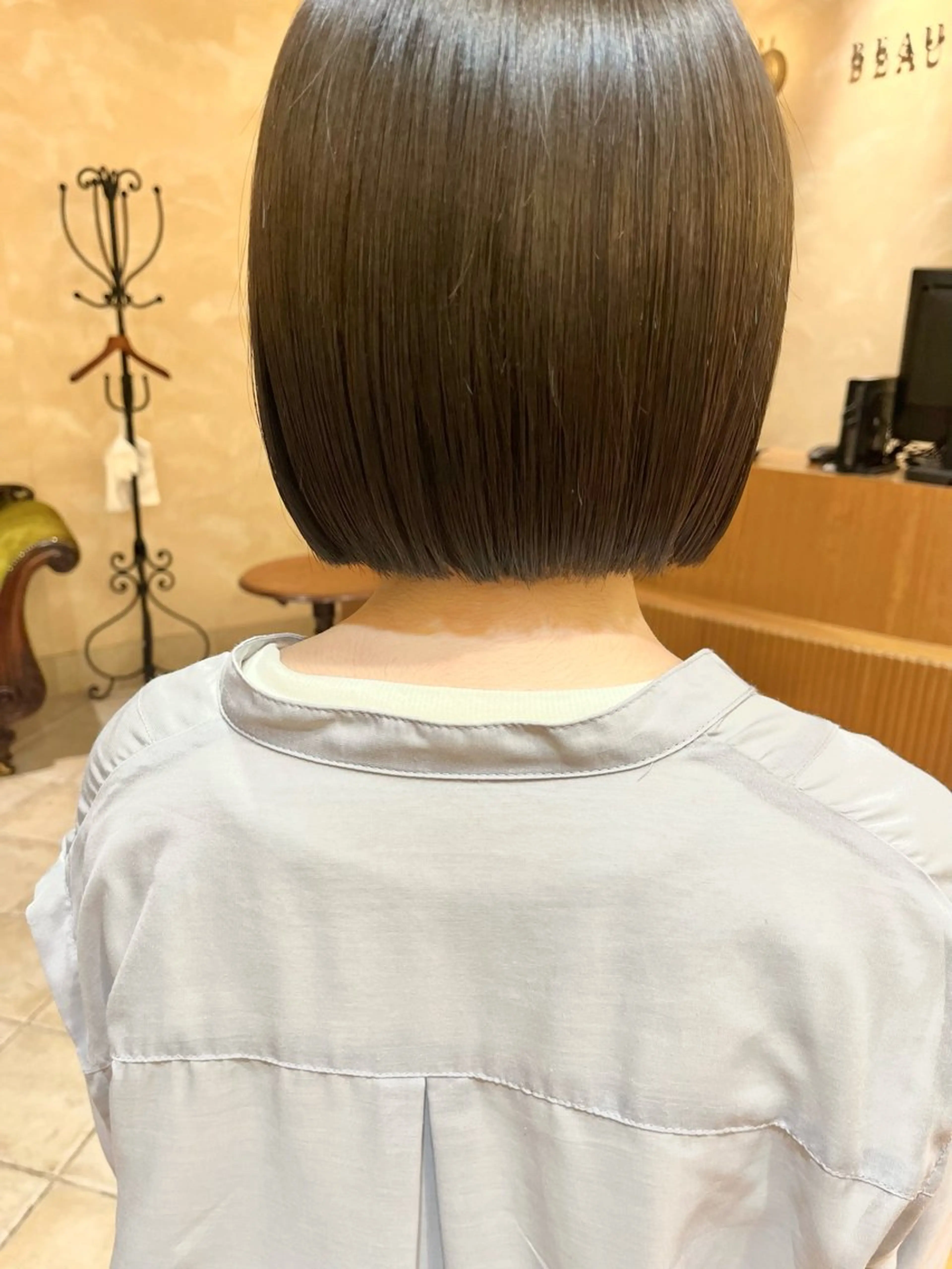 ショート ボブ ショートカット / 銀座/ 青山莉奈のヘアスタイル