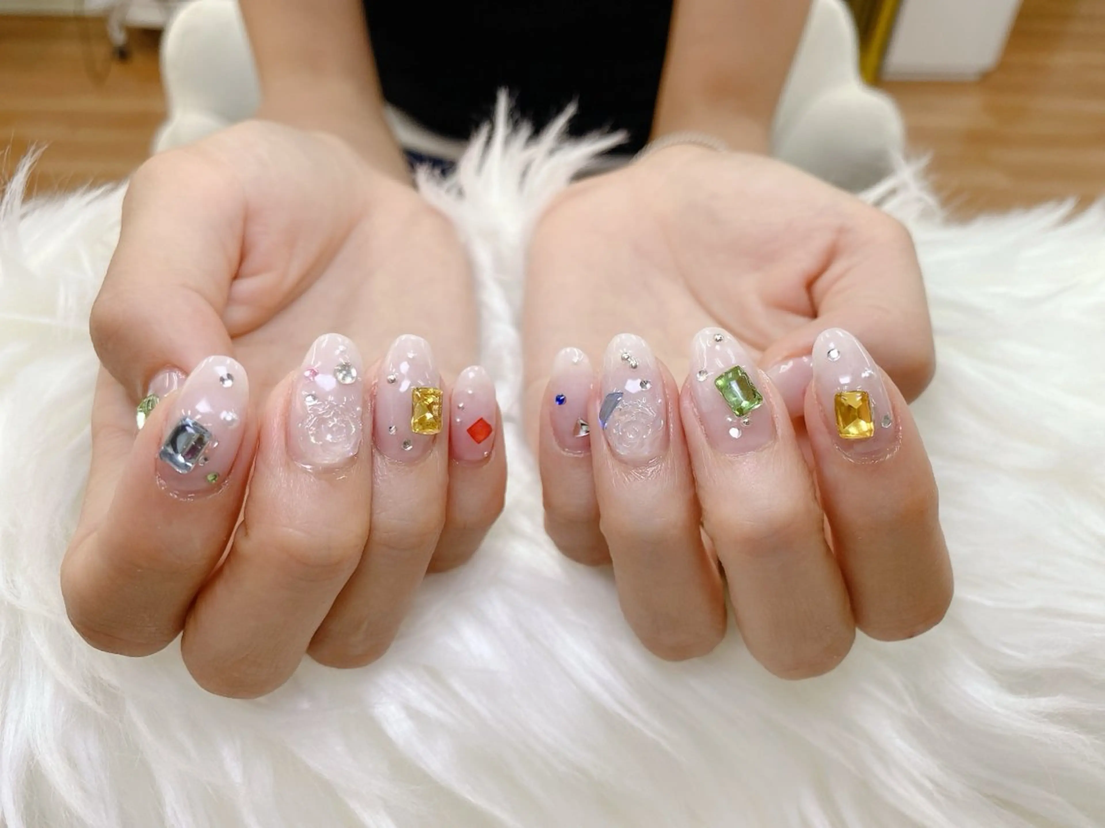 ネイル フットネイル フレンチネイル 韓国ネイル マグネットネイル ニュアンスネイル ハンドネイル ハンドケア Hara Nail 【パラジェル使用】のネイルデザイン