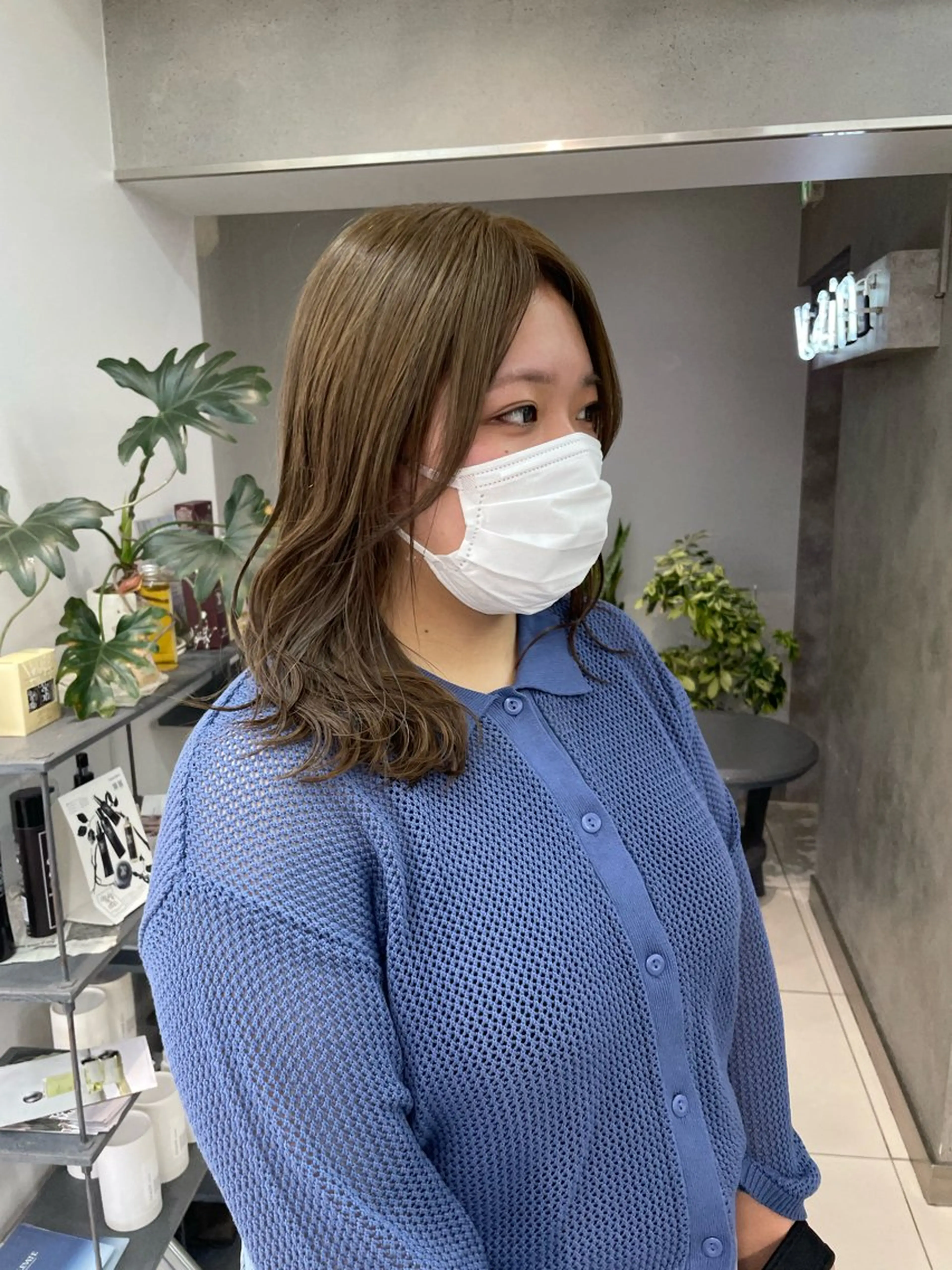 ミディアム カラー ボブ/透明感ベージュ 🫧クルミ🌟のヘアスタイル