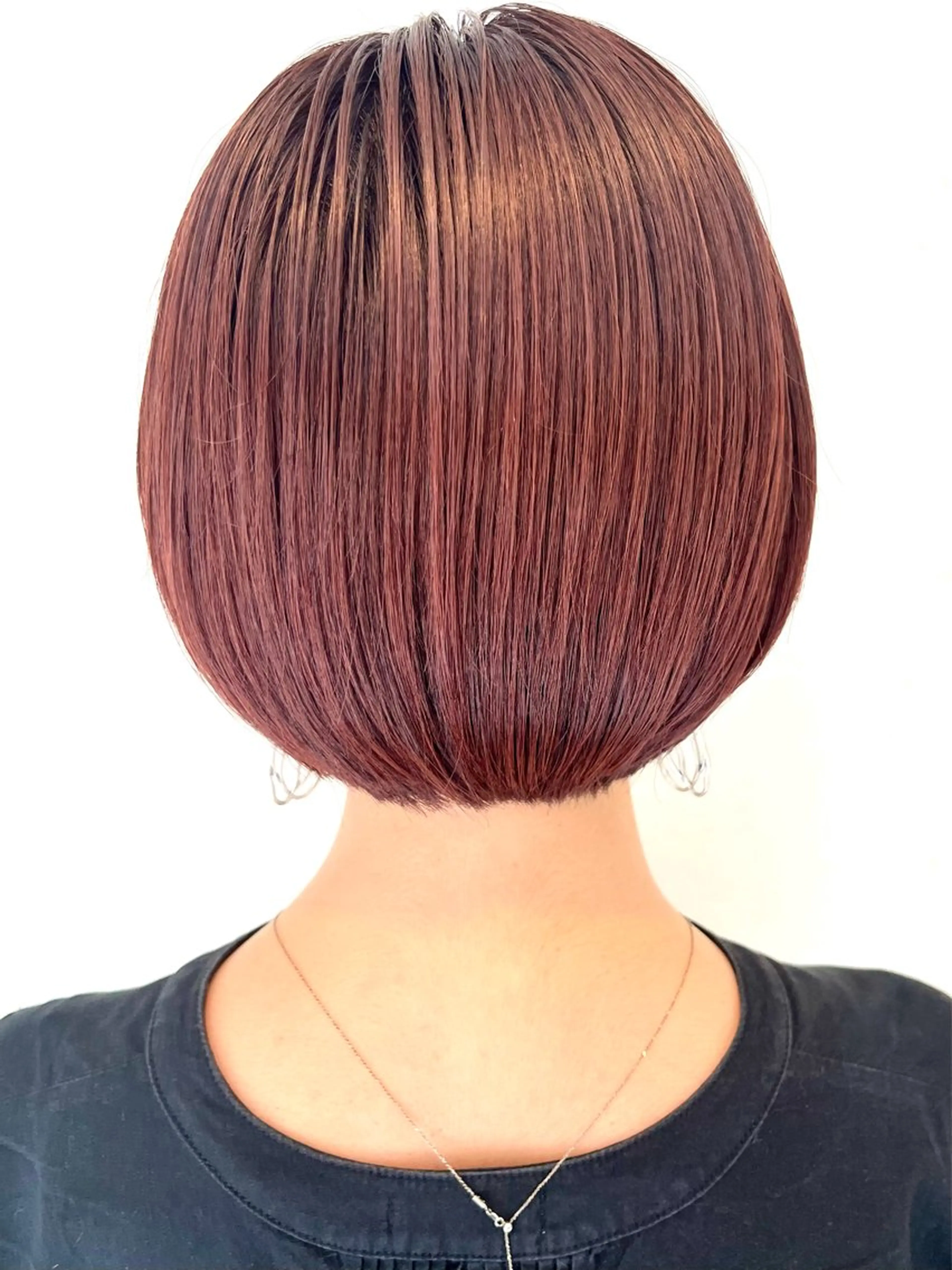 ショート カラー 伊藤 さやかのヘアスタイル